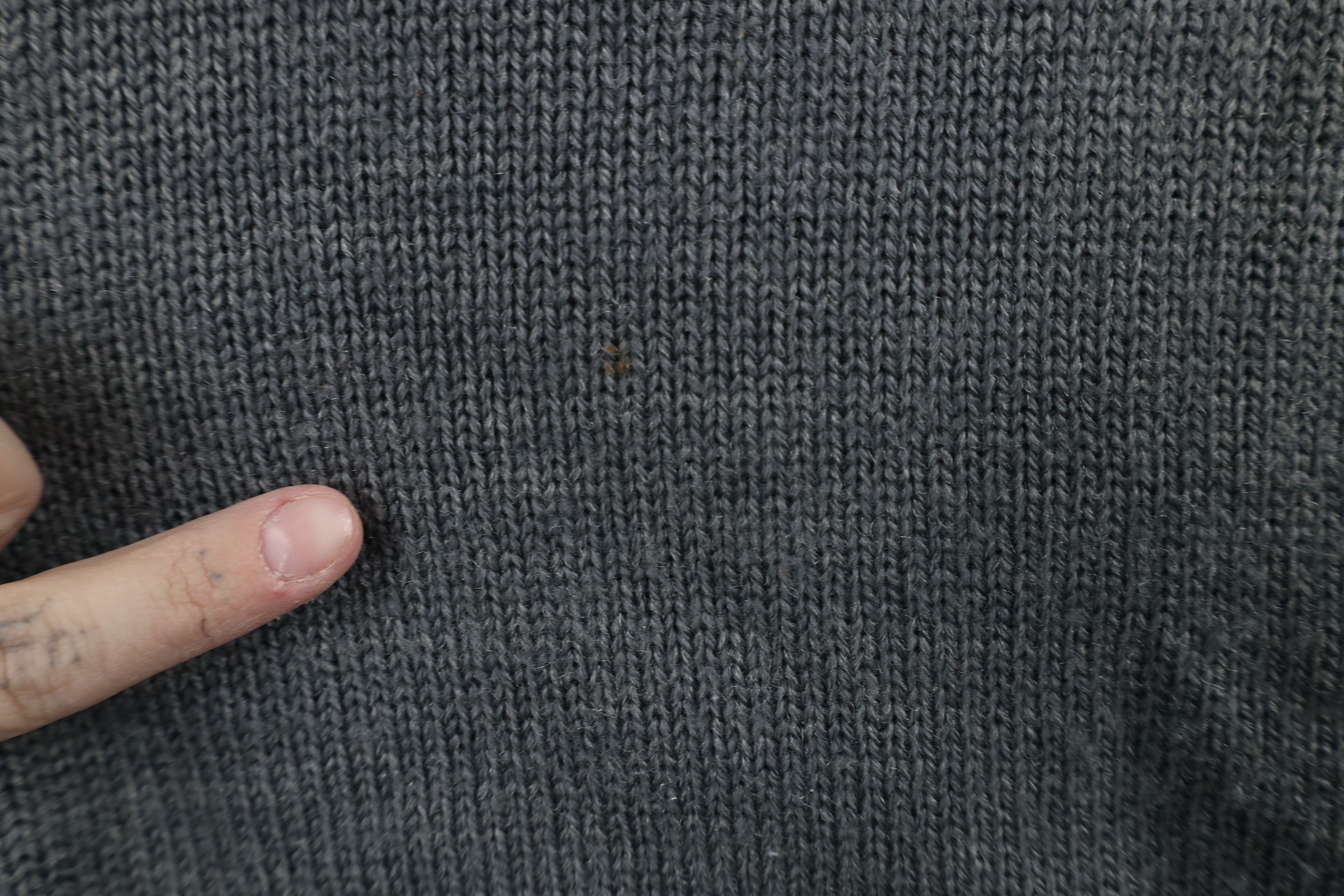 Vintage Vintage 70s Streetwear Knit V-Neck Sweater Vest Gray Acrylic Size US XL / EU 56 / 4 - 5 Thumbnail