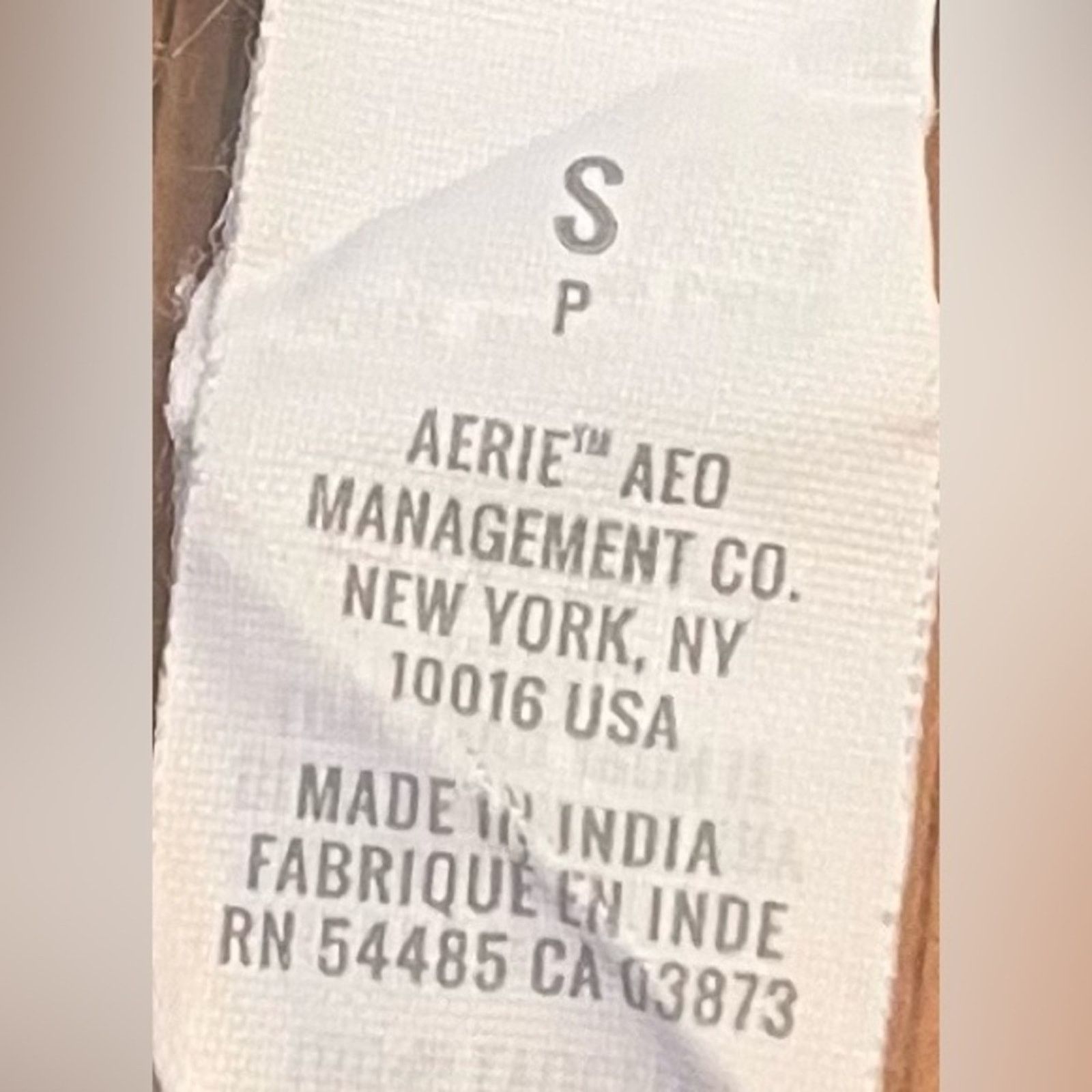 The Unbranded Brand Aerie paper bag tie waist 100% Lyocel shorts, size Small pet Size 28" / US 6 / IT 42 - 5 Thumbnail