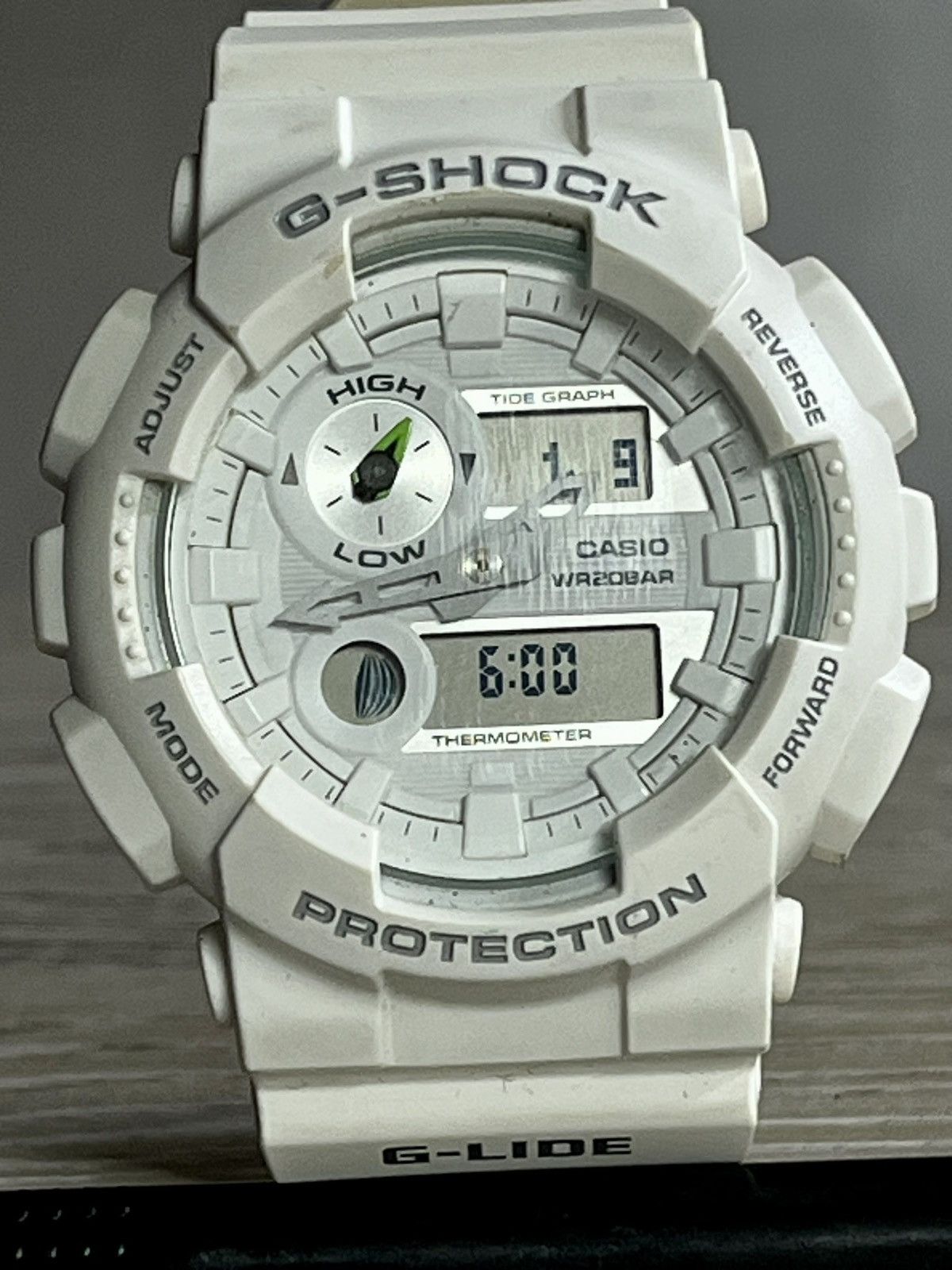 G Shock White G-Shock digital watch Size 44 - 3 Thumbnail