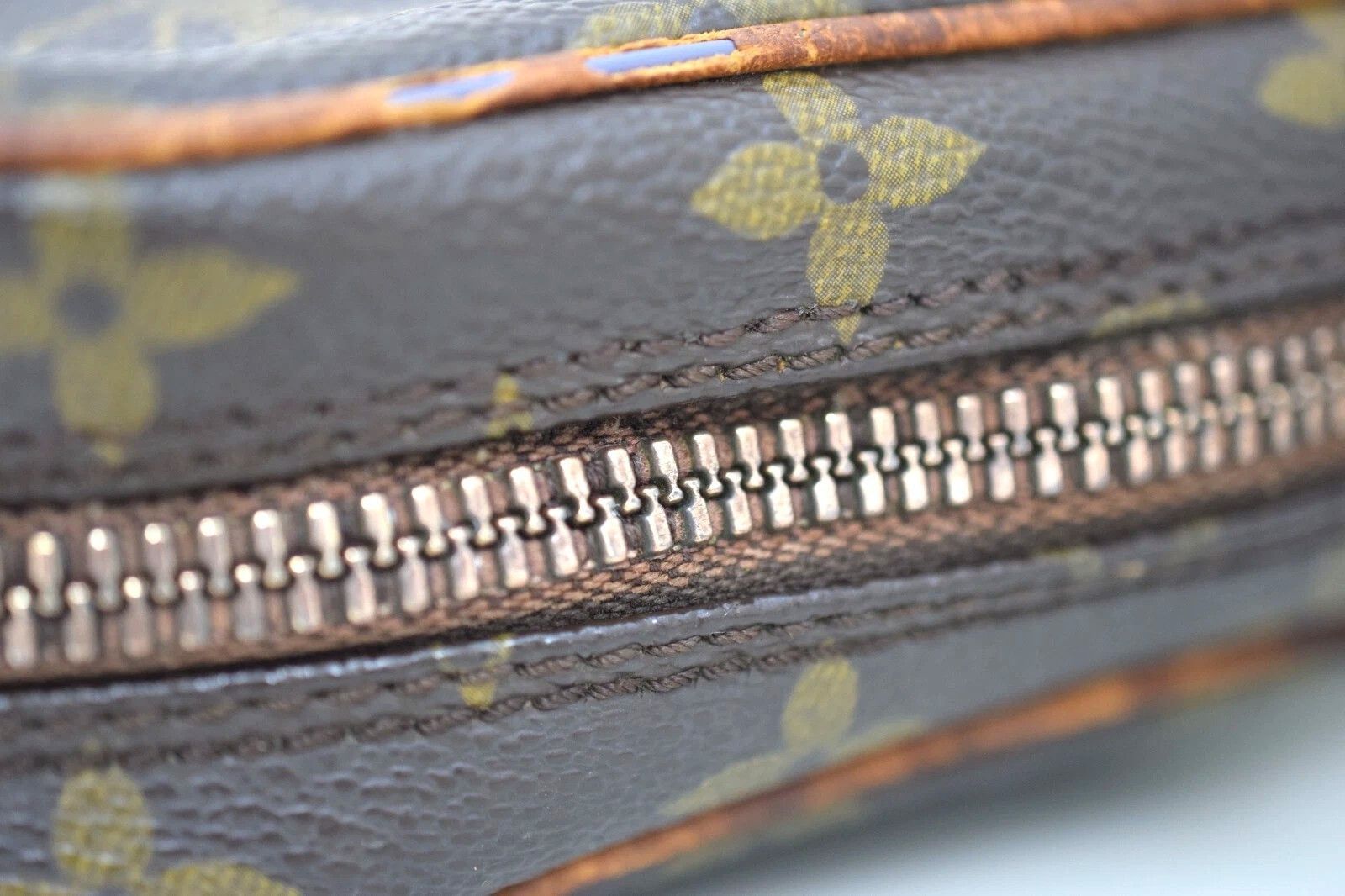Louis Vuitton Louis Vuitton Danube Crossbody Bag Monogram M45266 Size ONE SIZE - 8 Thumbnail