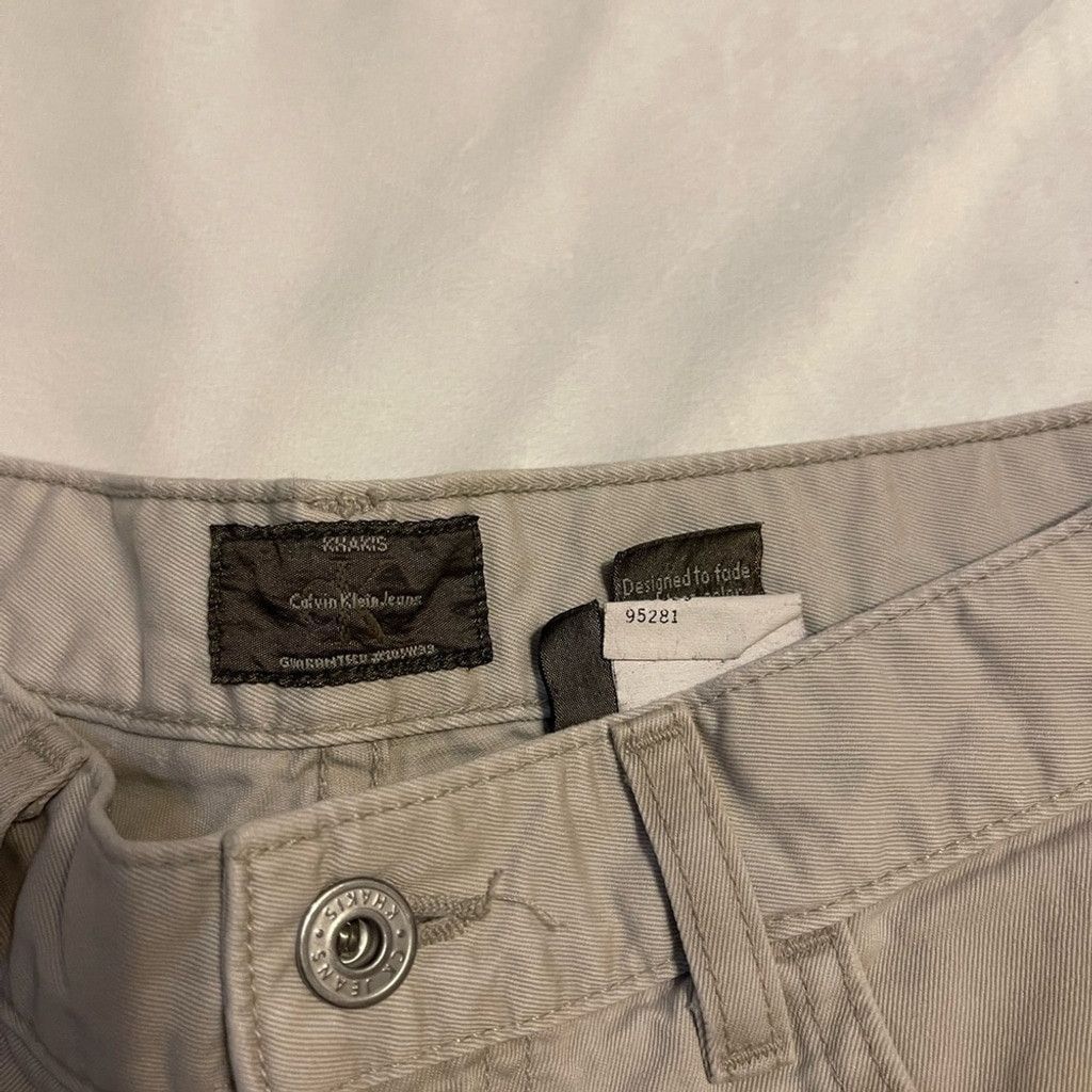 Calvin Klein Calvin Klein Women's Khaki Shorts size S Size 26" / US 2 / IT 38 - 3 Thumbnail