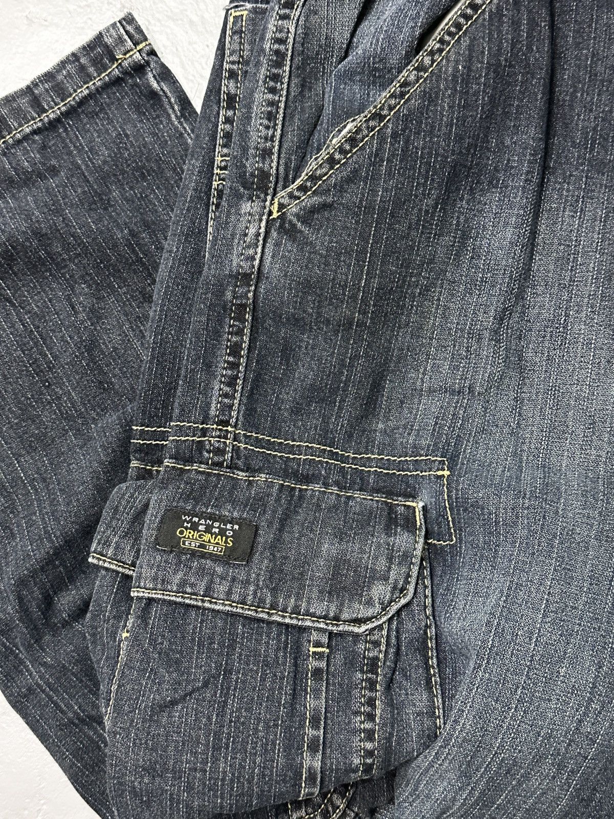 Wrangler Wrangler 2000s baggy cargo pants Size US 32 / EU 48 - 3 Thumbnail