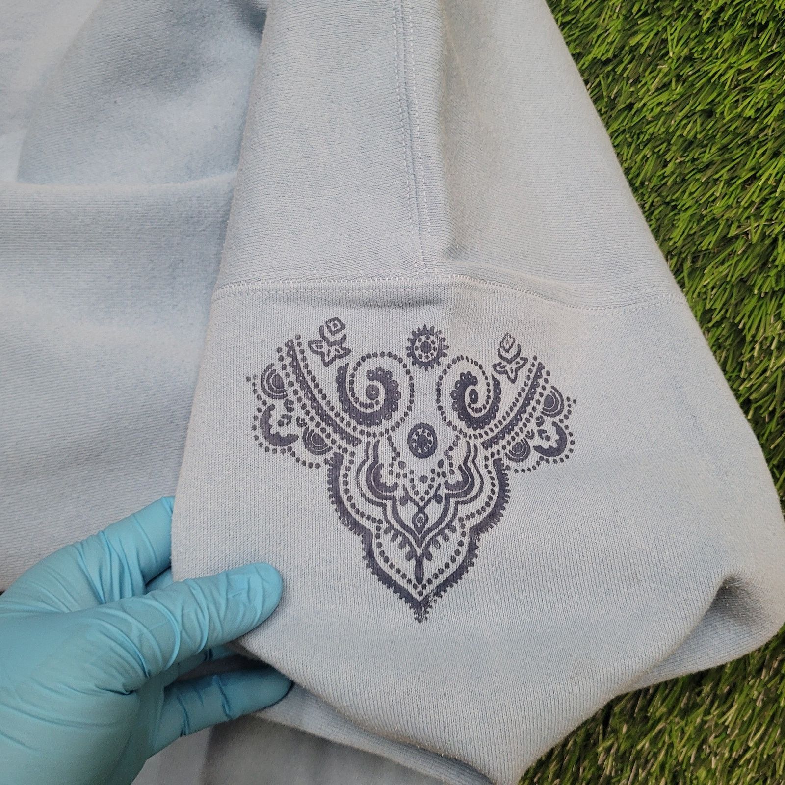 Hanes VTG 90s Hanes USA Made Paisley Graphic Sweatshirt L (Tag XL) Size US L / EU 52-54 / 3 - 7 Thumbnail