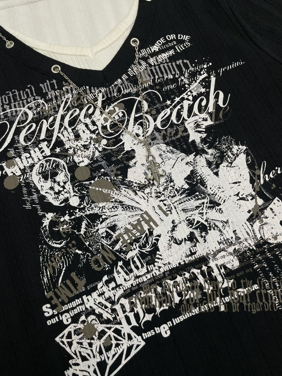 Affliction Body Wave Y2K Layer Affliction Chain Cyber AK47 Wording Size US L / EU 52-54 / 3 - 6 Thumbnail