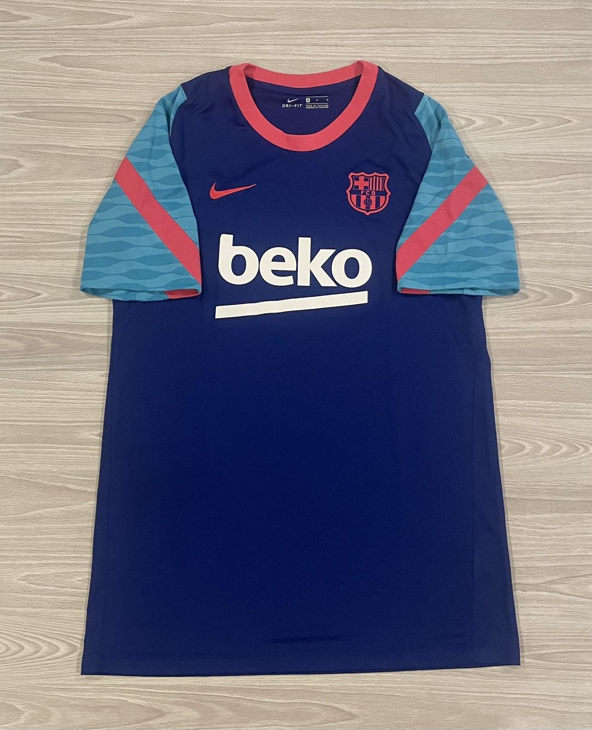 Nike Nike 2020/21 FC Barcelona Soccer Jersey Men’s Size Medium Size US M / EU 48-50 / 2 - 1 Thumbnail
