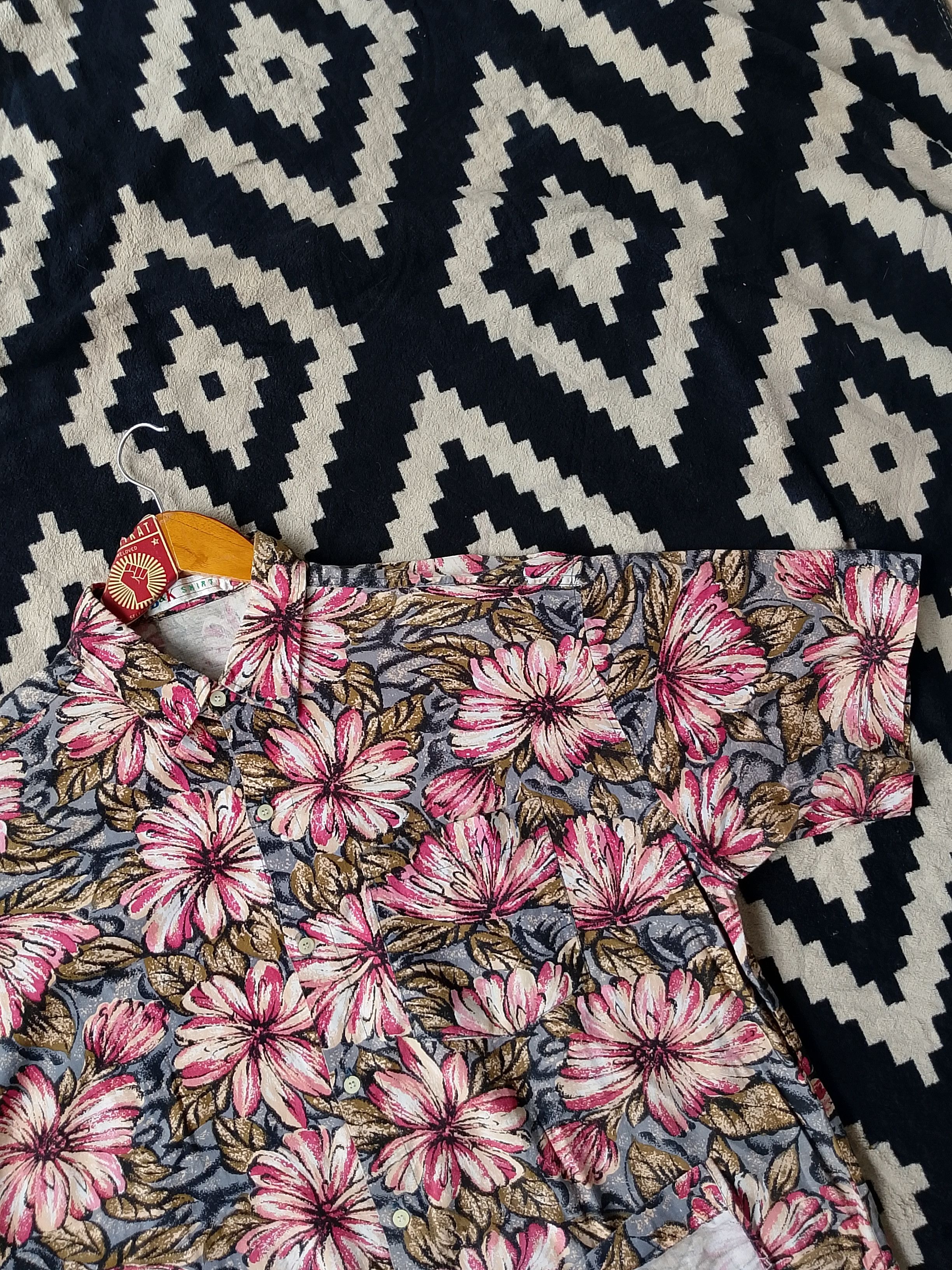 Vintage Vintage B&K Florals Shirt Classic Bohemian Woodstock Size US L / EU 52-54 / 3 - 4 Thumbnail