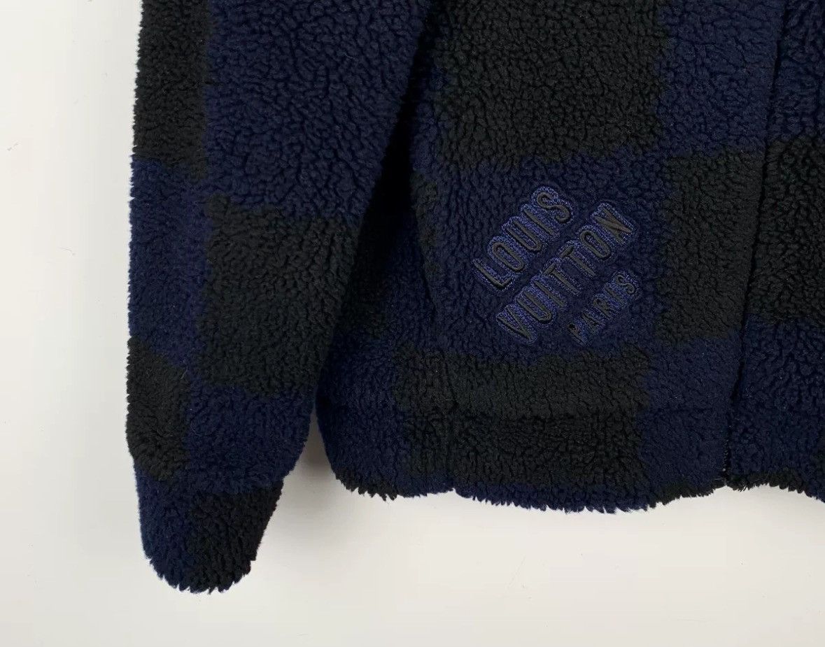 Louis Vuitton Louis 22 deep blue logo embroidered teddy zipper jacket Size US S / EU 44-46 / 1 - 5 Thumbnail