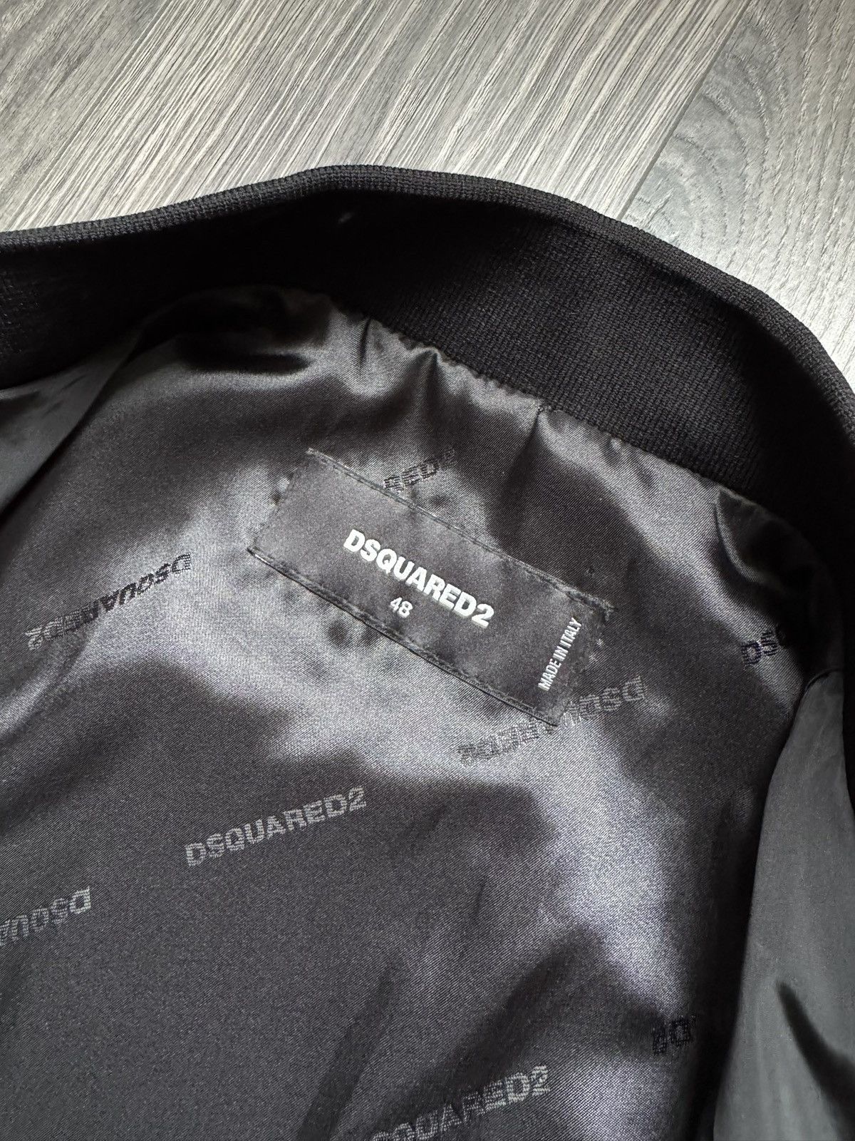 Dsquared2 Dsquared2 Light Short Jacket in 48(M) Embroided Logo Size US M / EU 48-50 / 2 - 7 Thumbnail