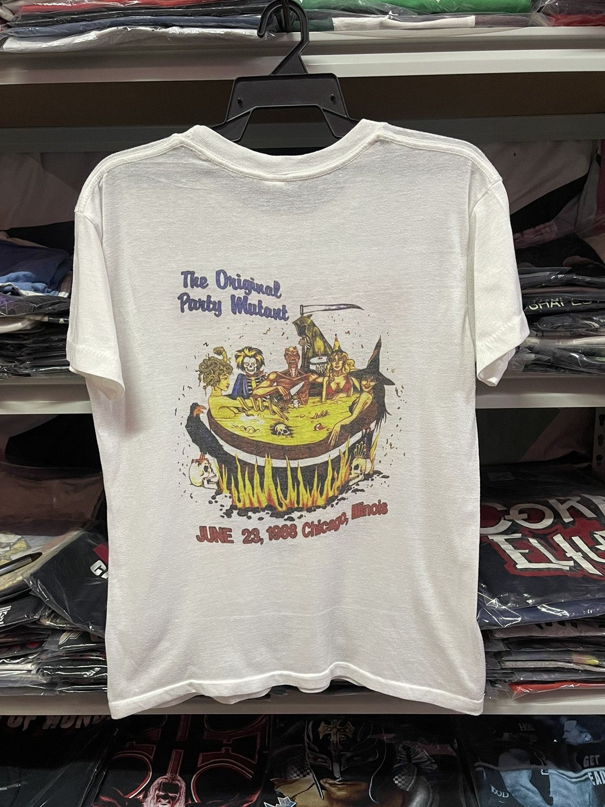 Band Tees × Vintage Vintage Band Tees x Iron Maiden🔥🔥🔥 Size US M / EU 48-50 / 2 - 7 Thumbnail