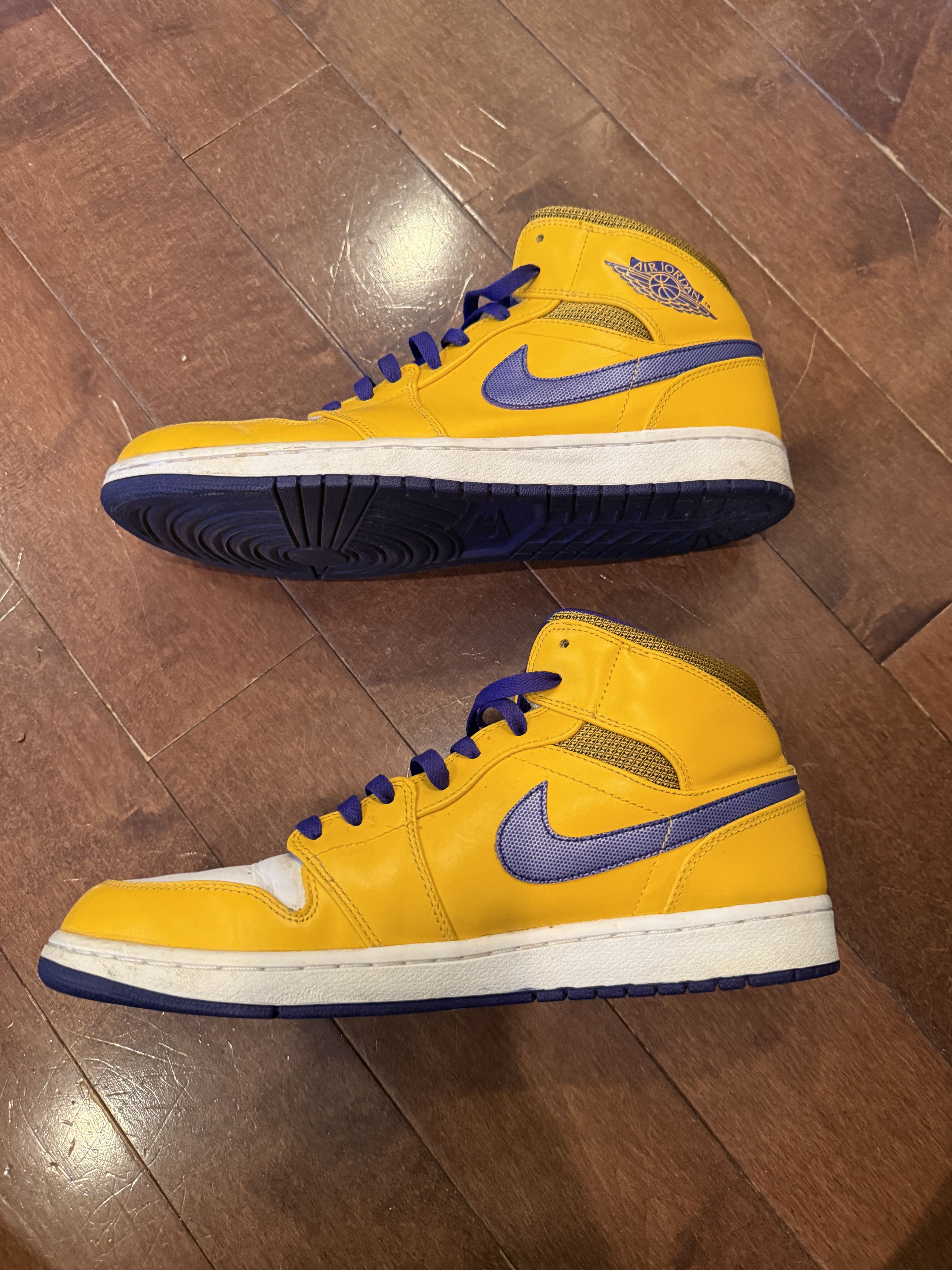Jordan Brand Jordan 1 Mid Lakers Size US 11.5 / EU 44-45 - 6 Thumbnail