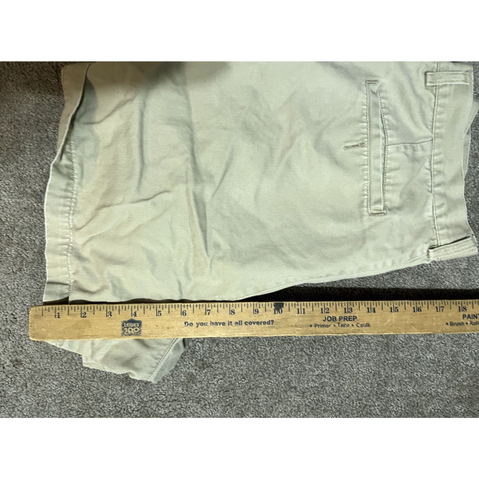 Old Navy VINTAGE Old Navy MEN'S PLEATED FRONT KHAKI CHINO SHORTS 33 Beige 9in Inseam Regular Mens Size US 33 - 5 Thumbnail