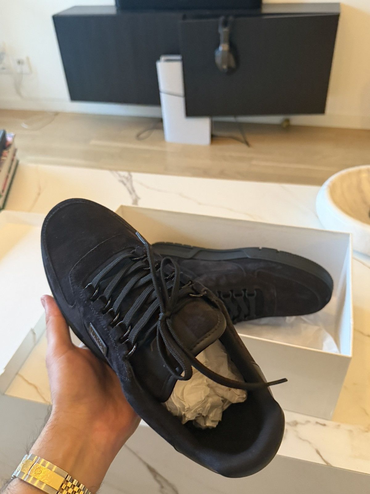 Louis Vuitton Louis Vuitton trainer sneakers Suede Black exclusive piece Size US 9.5 / EU 42-43 - 3 Thumbnail