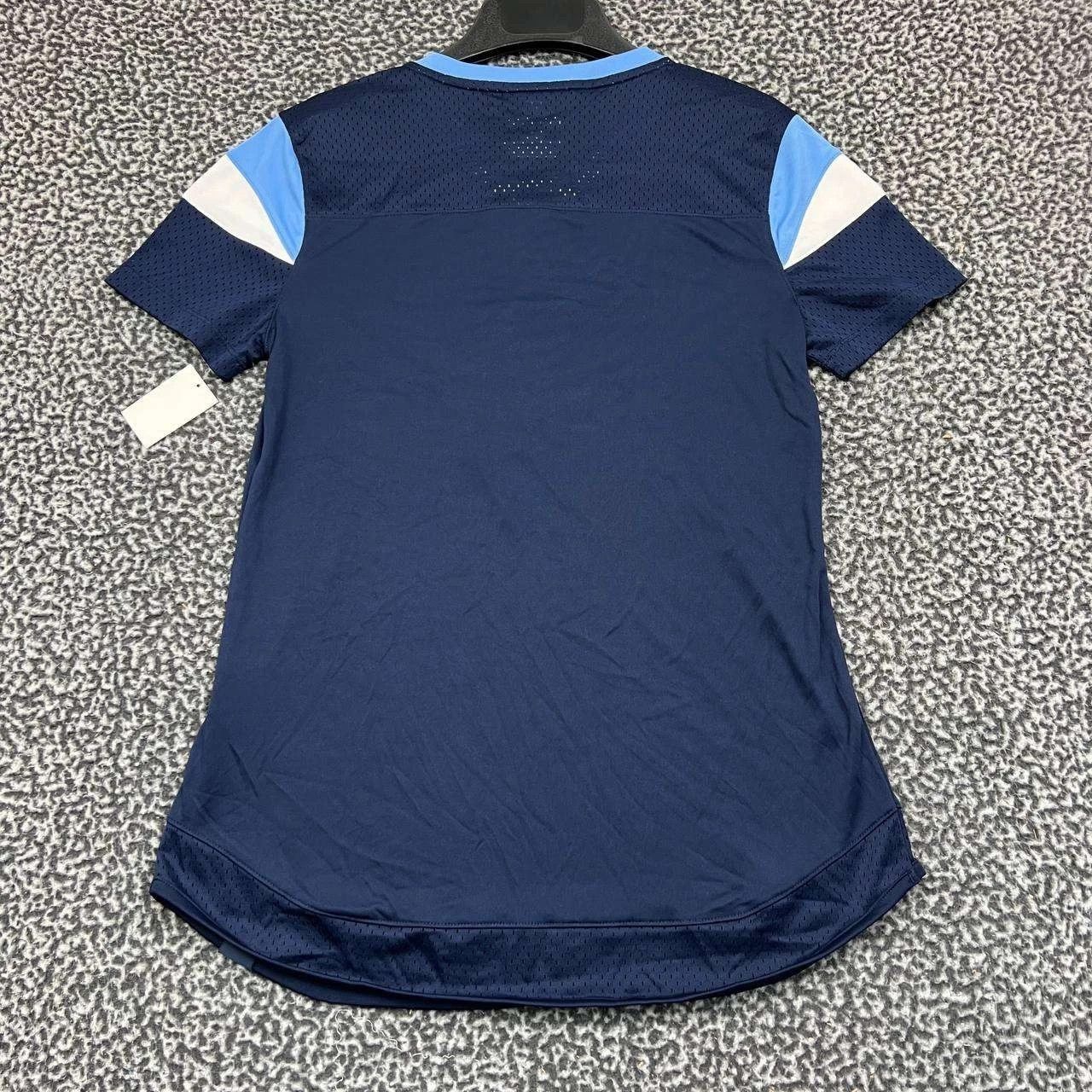 Other Tennessee Titans Shirt Women Blue Short Sleeve New M Size M / US 6-8 / IT 42-44 - 2 Thumbnail