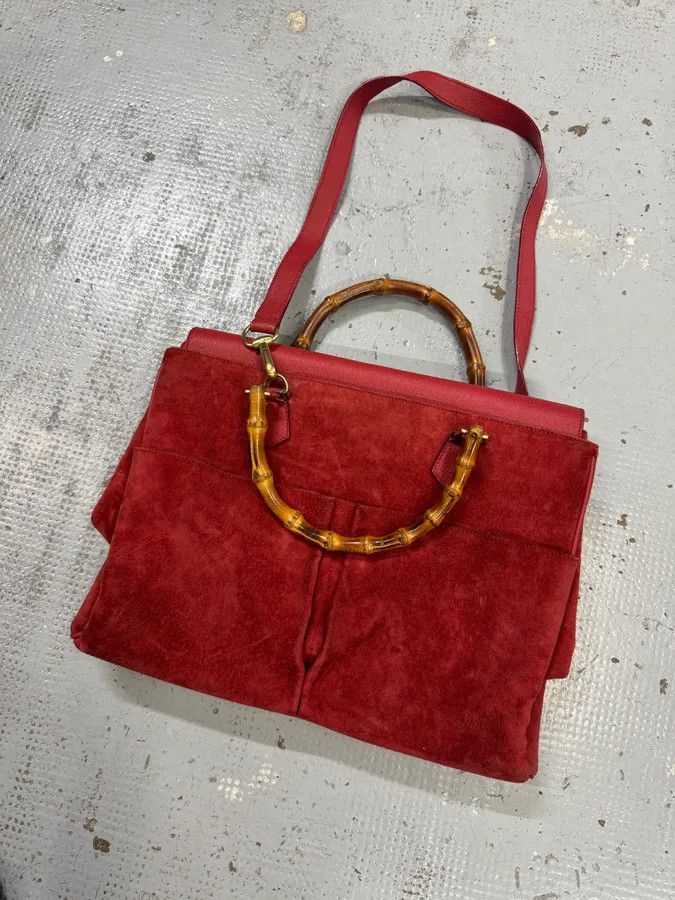 Gucci 1990s Gucci Red Suede Leather Bamboo Handle Shoulder Bag Size ONE SIZE - 3 Thumbnail