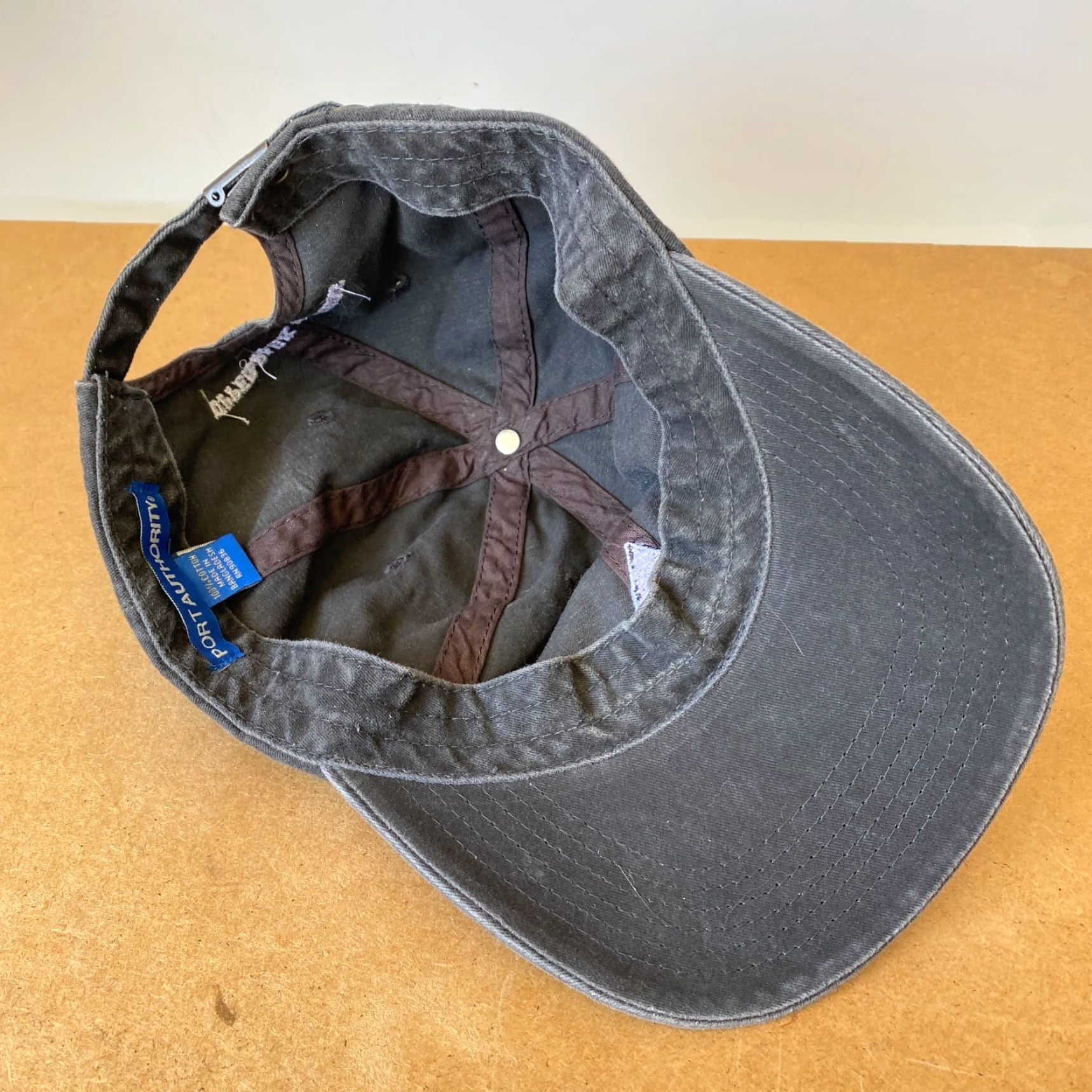 Vintage VINTAGE Upper Park Clothing Str​apback Dad Hat Faded Black Embroidered Logo Size US M / EU 48-50 / 2 - 7 Thumbnail
