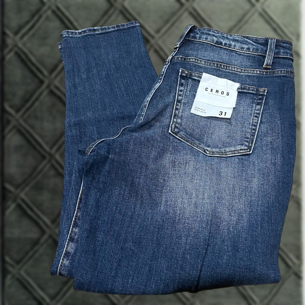 Vintage CEROS Women's Boyfriend Jeans High Rise Medium Blue Size 31 NWT CHB4018 Size 24" / US 00 / IT 34 - 1 Thumbnail
