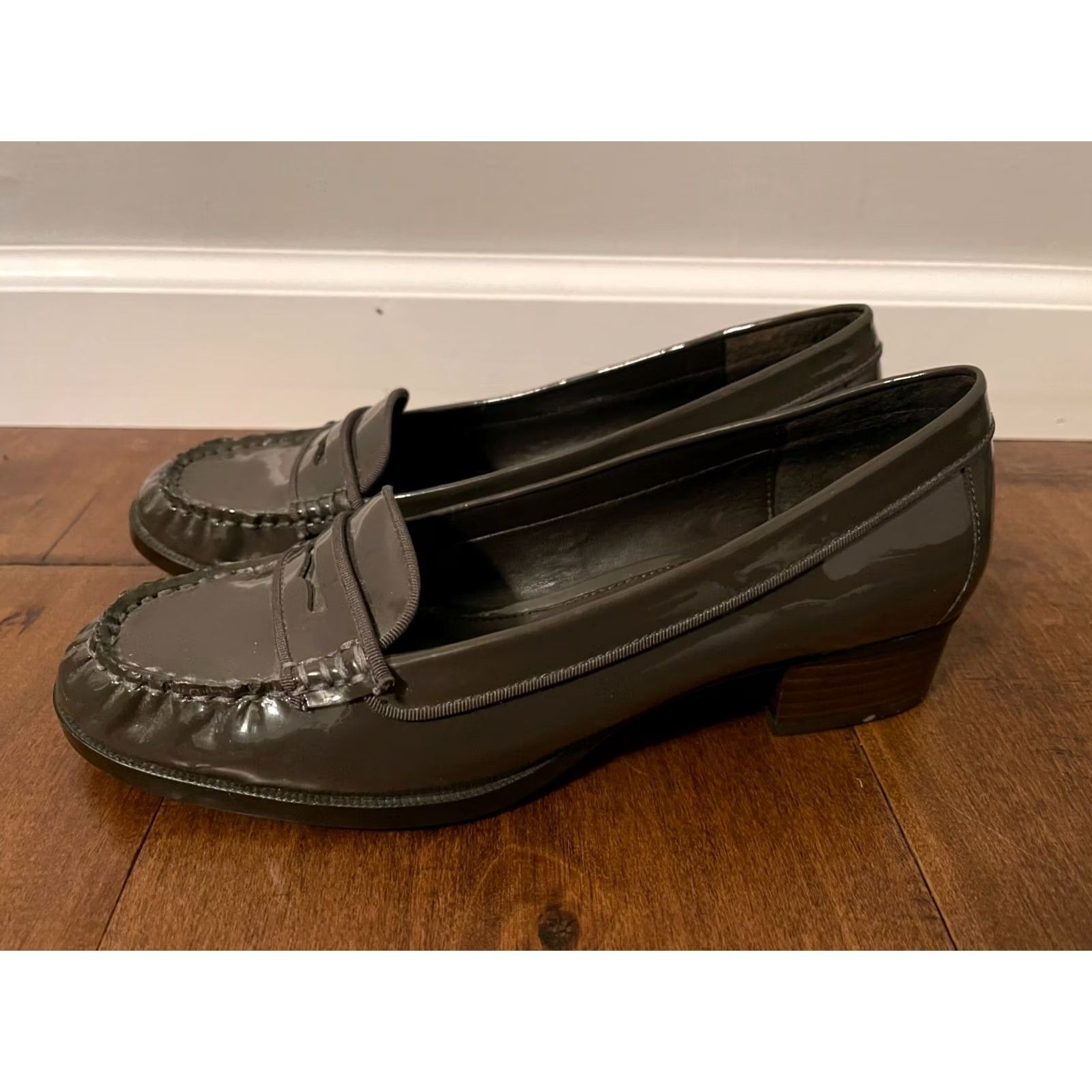Ralph Lauren Lauren Ralph Lauren Gray Patent Leather Penny Loafer Pumps Heels Women's 8B Size US 8 / IT 38 - 5 Thumbnail