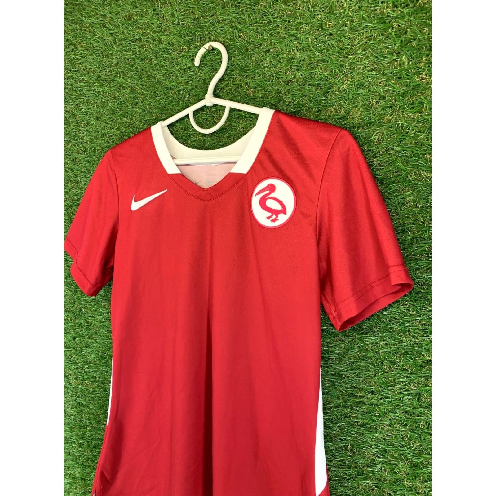 Nike NIKE Dri-FIT WOMEN SHIRT T-SHIRT JERSEY SIZE M Red and White Football Soccer Template Casual Size M / US 6-8 / IT 42-44 - 2 Thumbnail