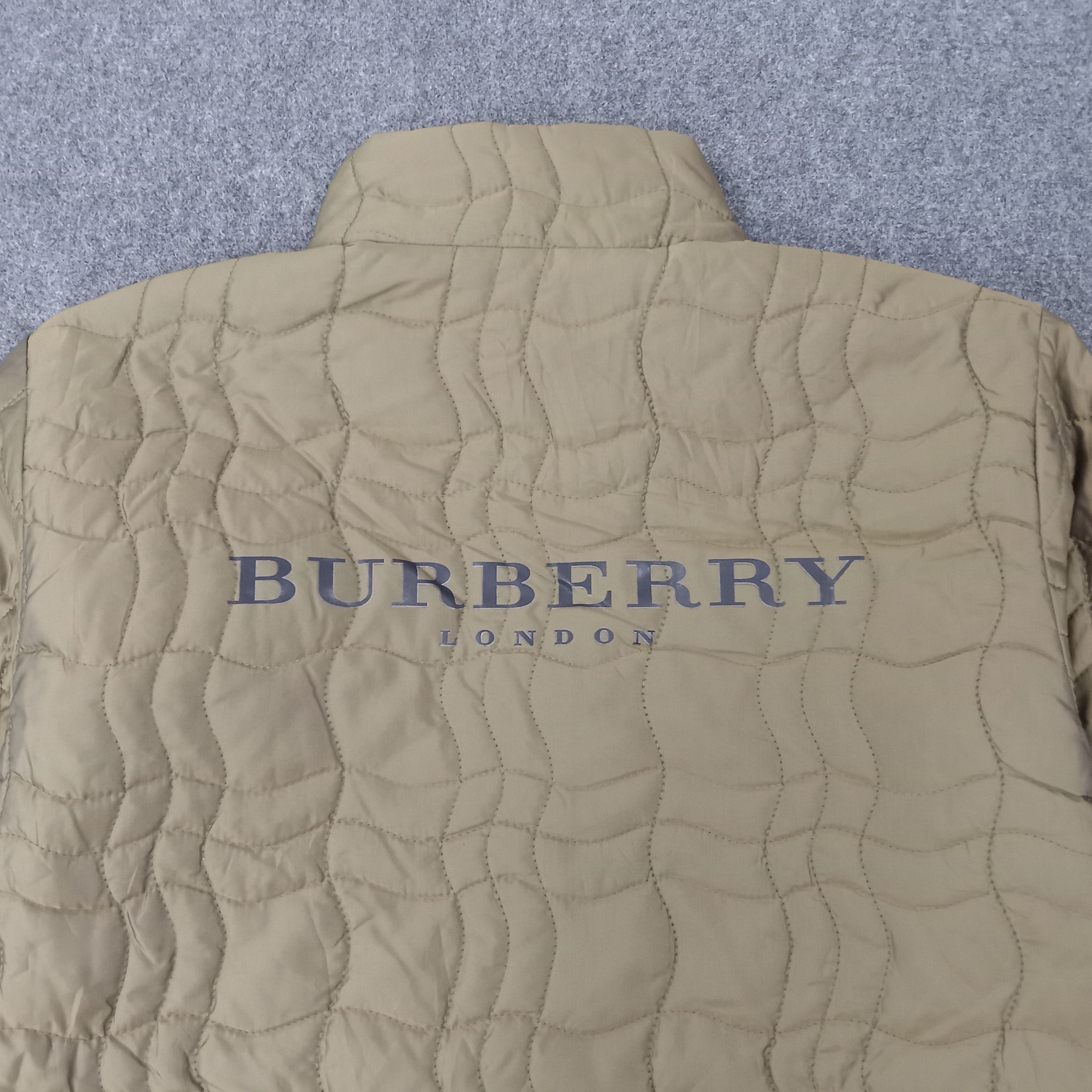 Burberry Burberry London Designer Logo Jacket C260N6 Size US S / EU 44-46 / 1 - 2 Thumbnail