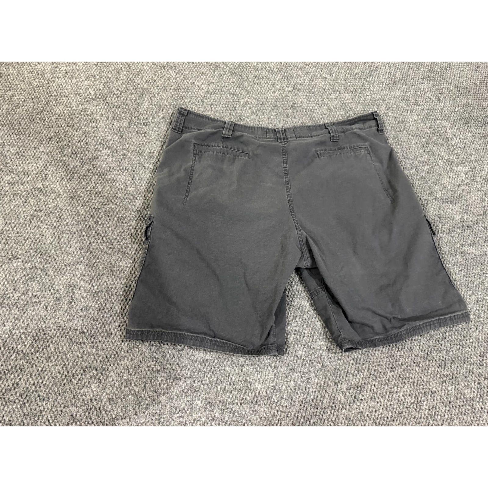 Wrangler Wrangler Authentics Cargo Shorts Mens 42 Gray Canvas Stretch Pockets Size US 42 / EU 58 - 7 Thumbnail