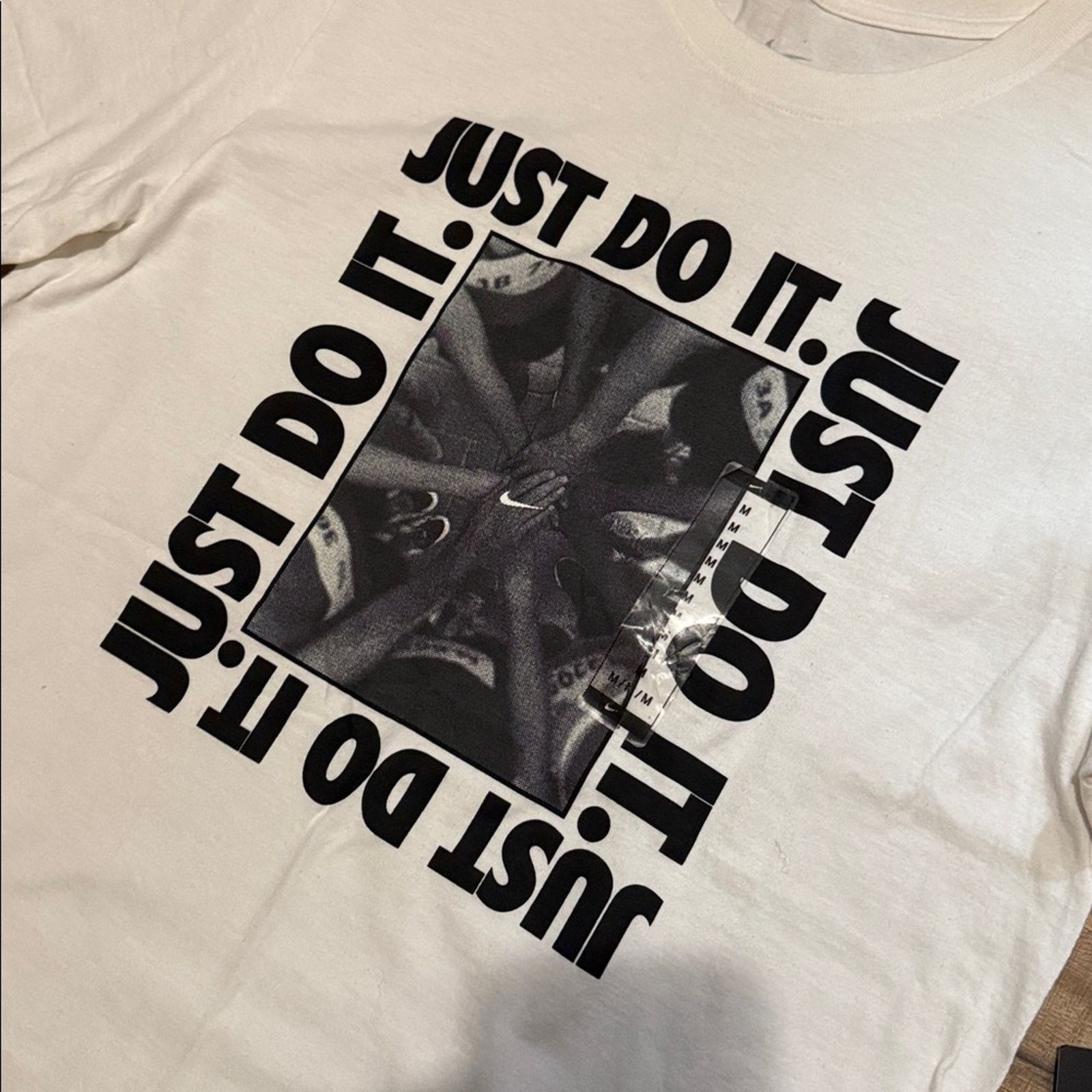 Nike 2017 Nike Just Do It Short Sleeve Shirt Size US M / EU 48-50 / 2 - 2 Thumbnail