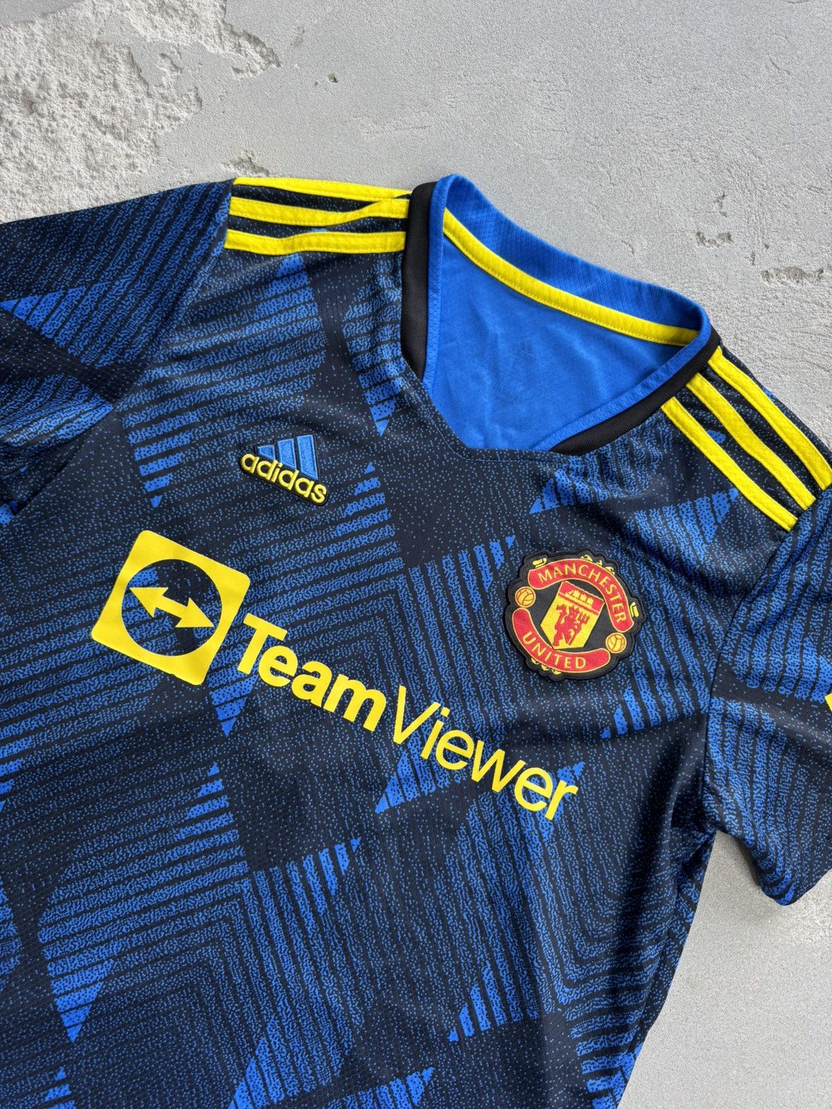 Adidas Cristiano Ronaldo Manchester United 2021/2022 Third Jersey Size US S / EU 44-46 / 1 - 3 Thumbnail