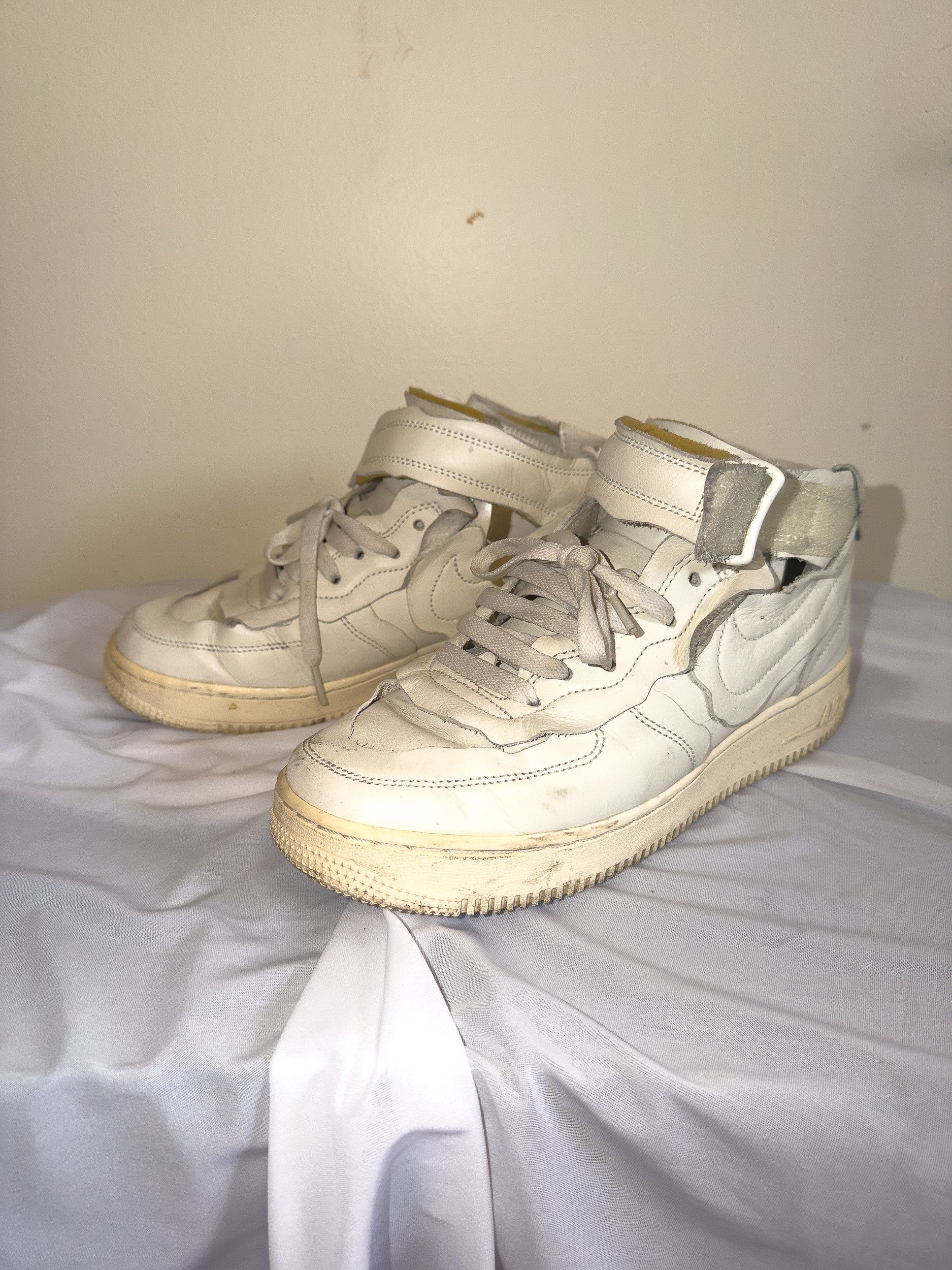 Comme des Garcons × Nike Comme des Garcons Nike Air Force 1 Mid Size US 7.5 / EU 40-41 - 2 Thumbnail