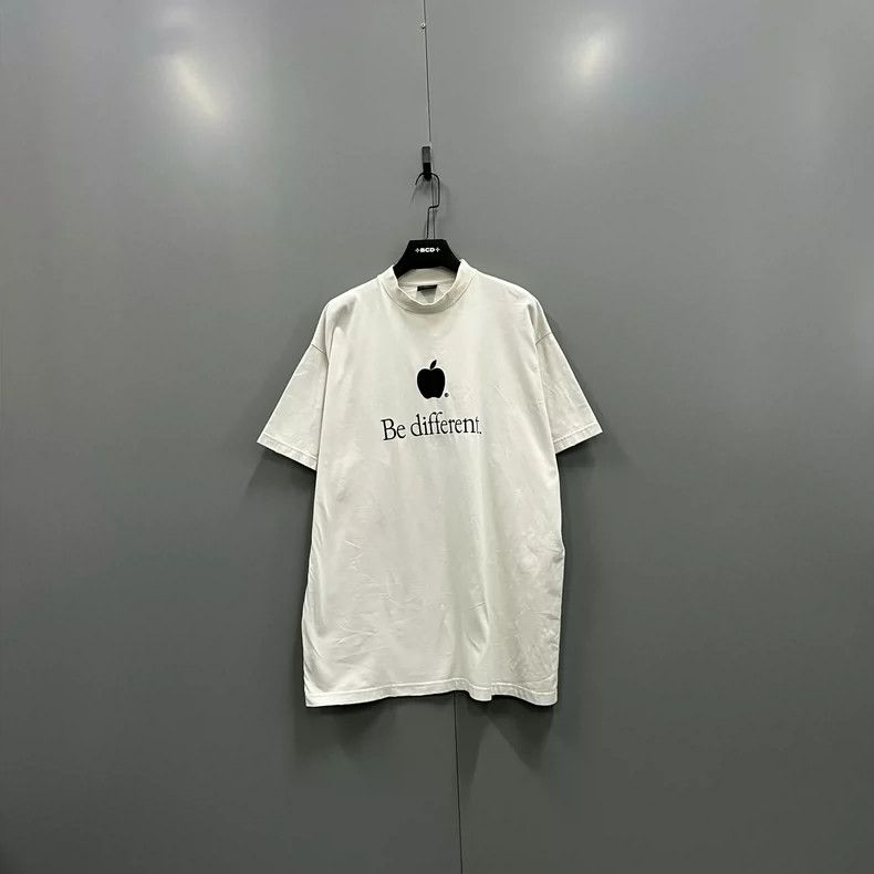 Balenciaga Balenciaga Letter apple logo short-sleeved Size US M / EU 48-50 / 2 - 1 Thumbnail