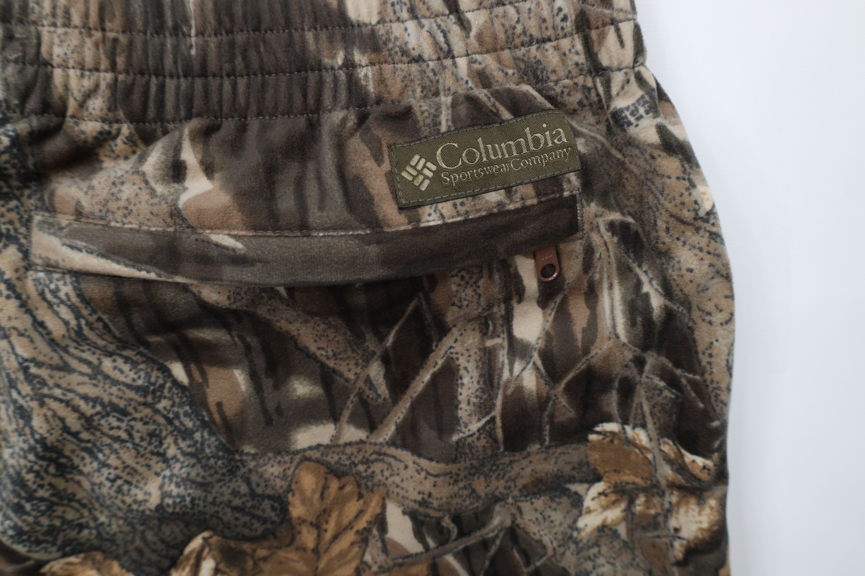 Columbia × Vintage Vintage Columbia Cloth Mossy Oak Camouflage Wide Leg Pants Size US 38 / EU 54 - 12 Thumbnail