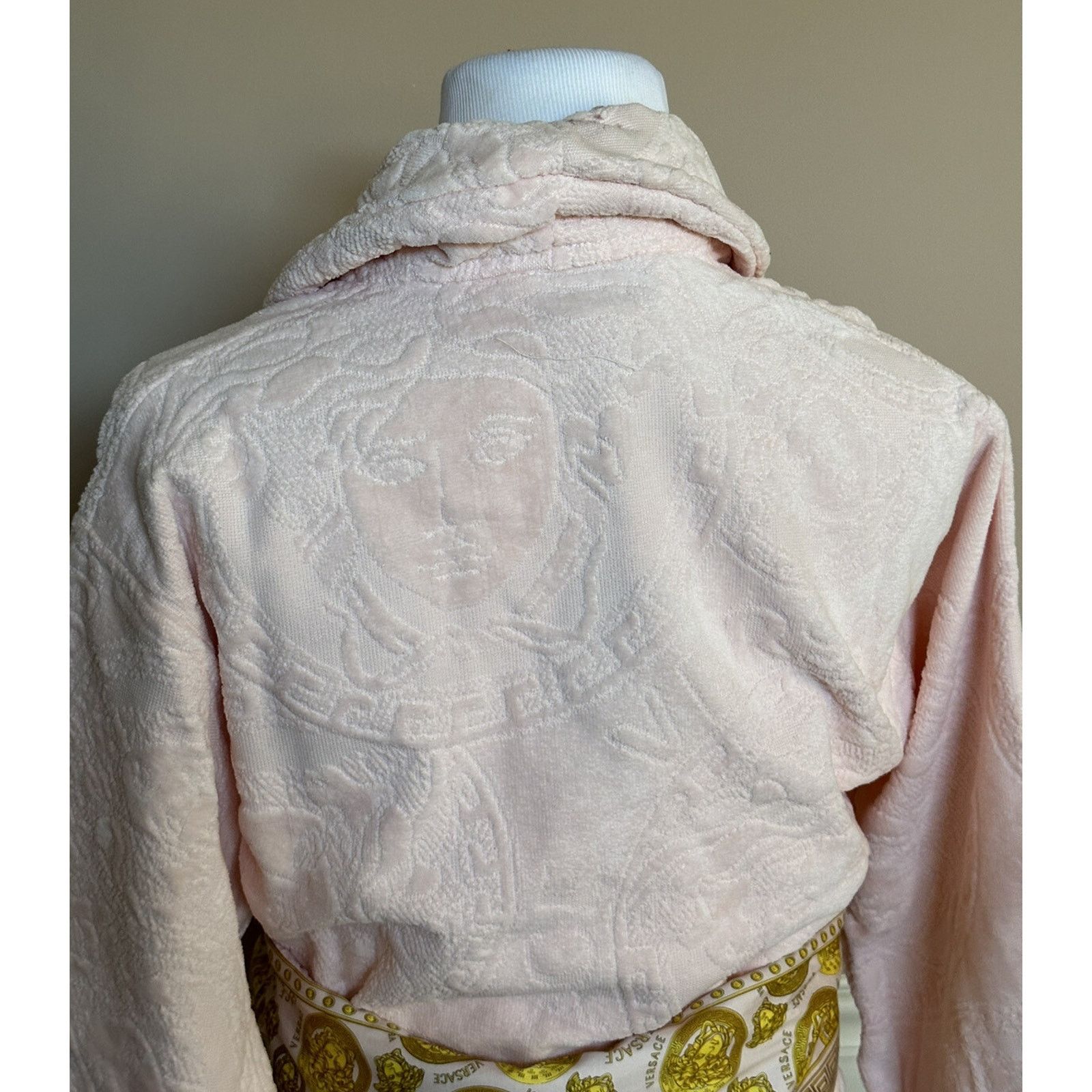 Versace Versace Medusa Cotton Terry Bath Robe Rose Medium ZACJ00008 Size ONE SIZE - 14 Thumbnail