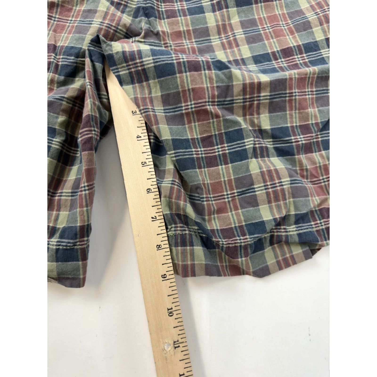 Tommy Hilfiger Tommy Hilfiger Shorts Men’s 34 Plaid Chino Golf Multicolor Cotton, Men, 34, Regular, Plaid Chino Golf Shorts Size US 34 / EU 50 - 4 Thumbnail