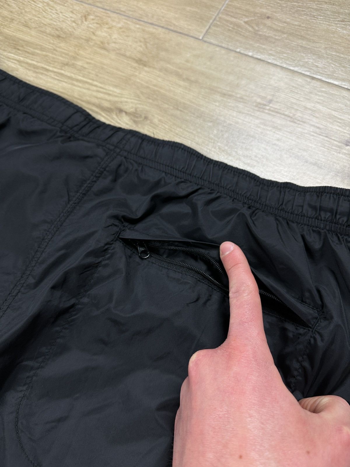 Nike × Vintage Vintage Y2K Nike Logo Nylon Track Pants Size US 34 / EU 50 - 19 Thumbnail