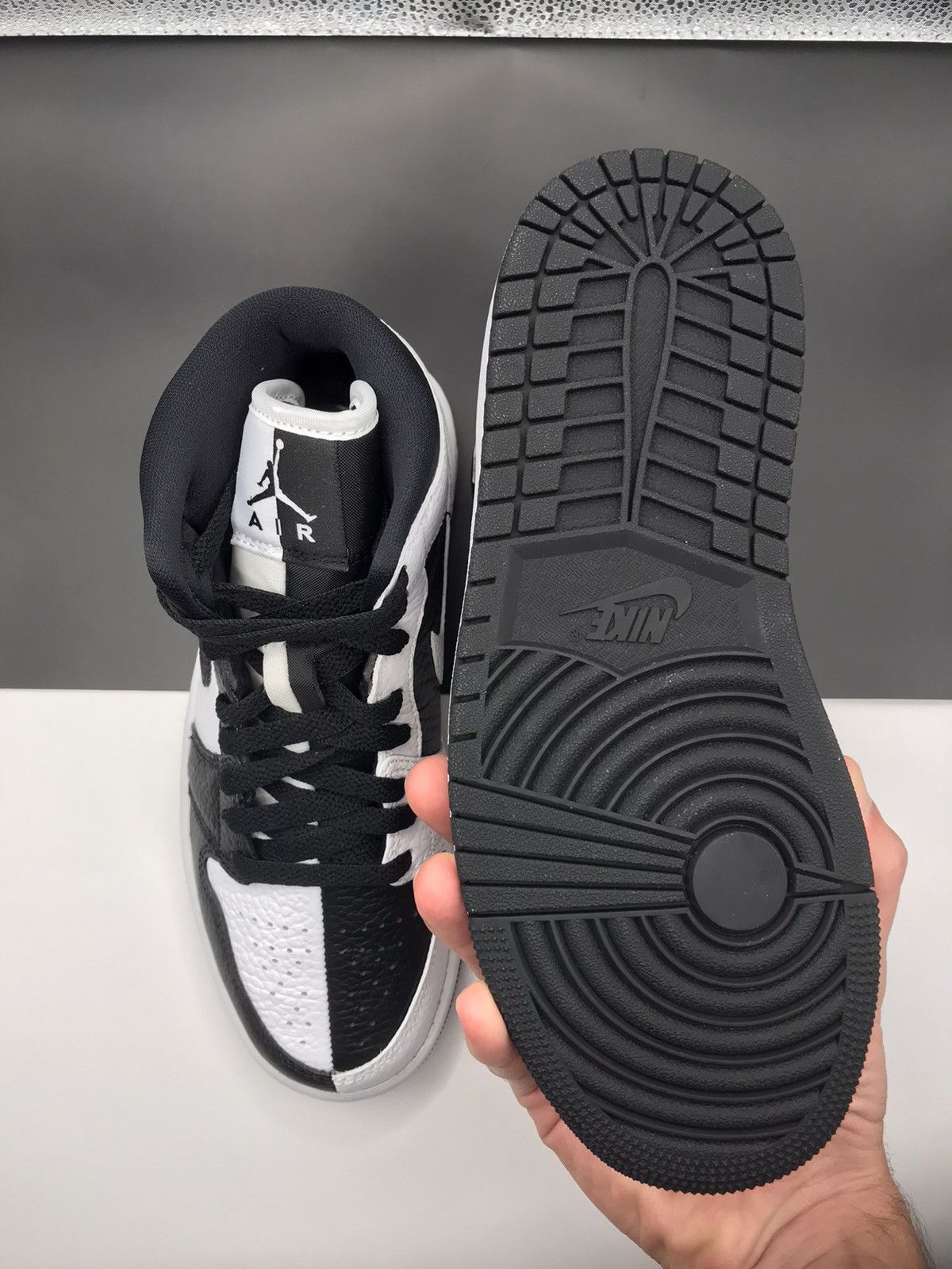 Jordan Brand Jordan 1 Mid “Homage Split White&Black” Size US 6.5 / IT 36.5 - 5 Thumbnail