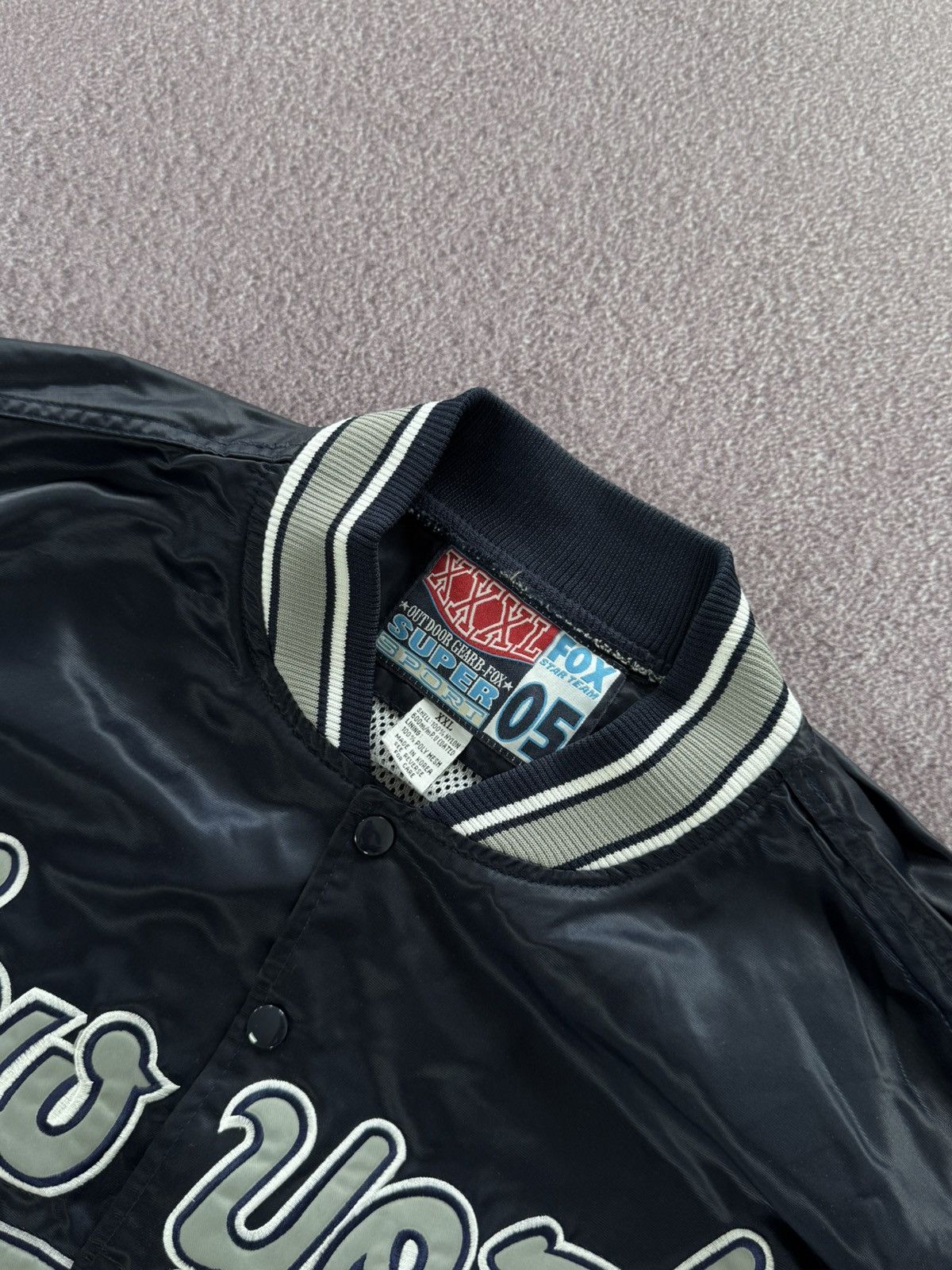 New York Yankees New York Bomber Jacket Big Logo Design Size US XXL / EU 58 / 5 - 7 Thumbnail