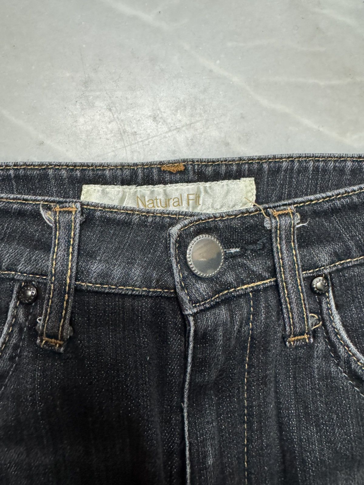 Uniqlo 💥FLARED💥VINTAGE UNIQLO MUD WASHED DISTRESSED JEANS Size 25" / US 0 / IT 36 - 6 Thumbnail