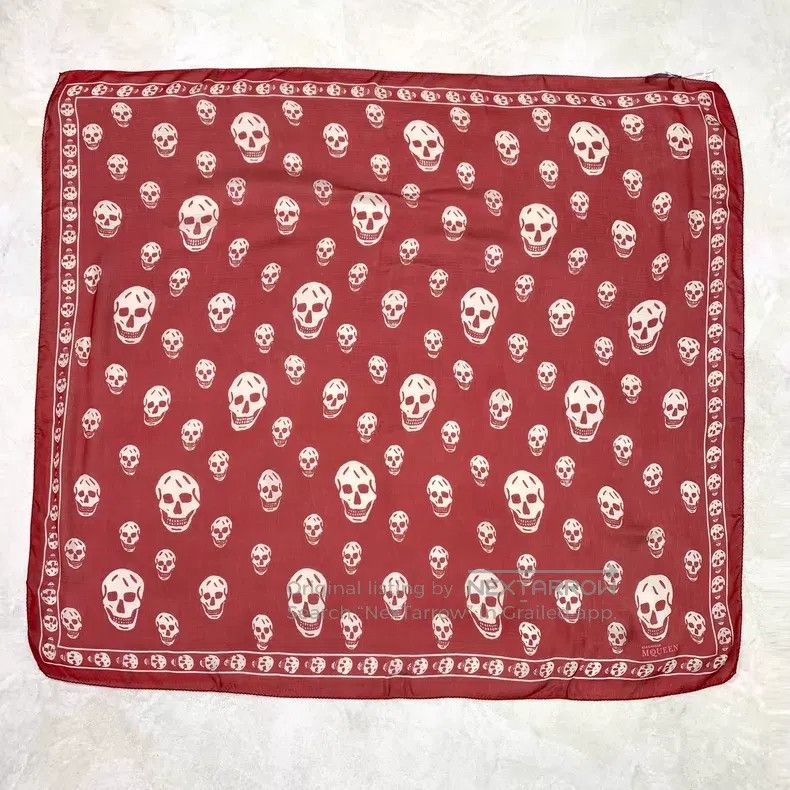 Alexander McQueen Alexander Mcqueen Red skull full of mulberry silk scarf Size ONE SIZE - 1 Thumbnail
