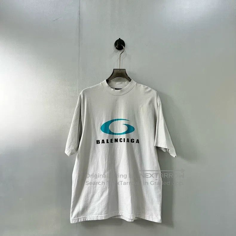 Balenciaga Balenciaga White and blue single-ring short-sleeve T-shirt Size US S / EU 44-46 / 1 - 1 Thumbnail
