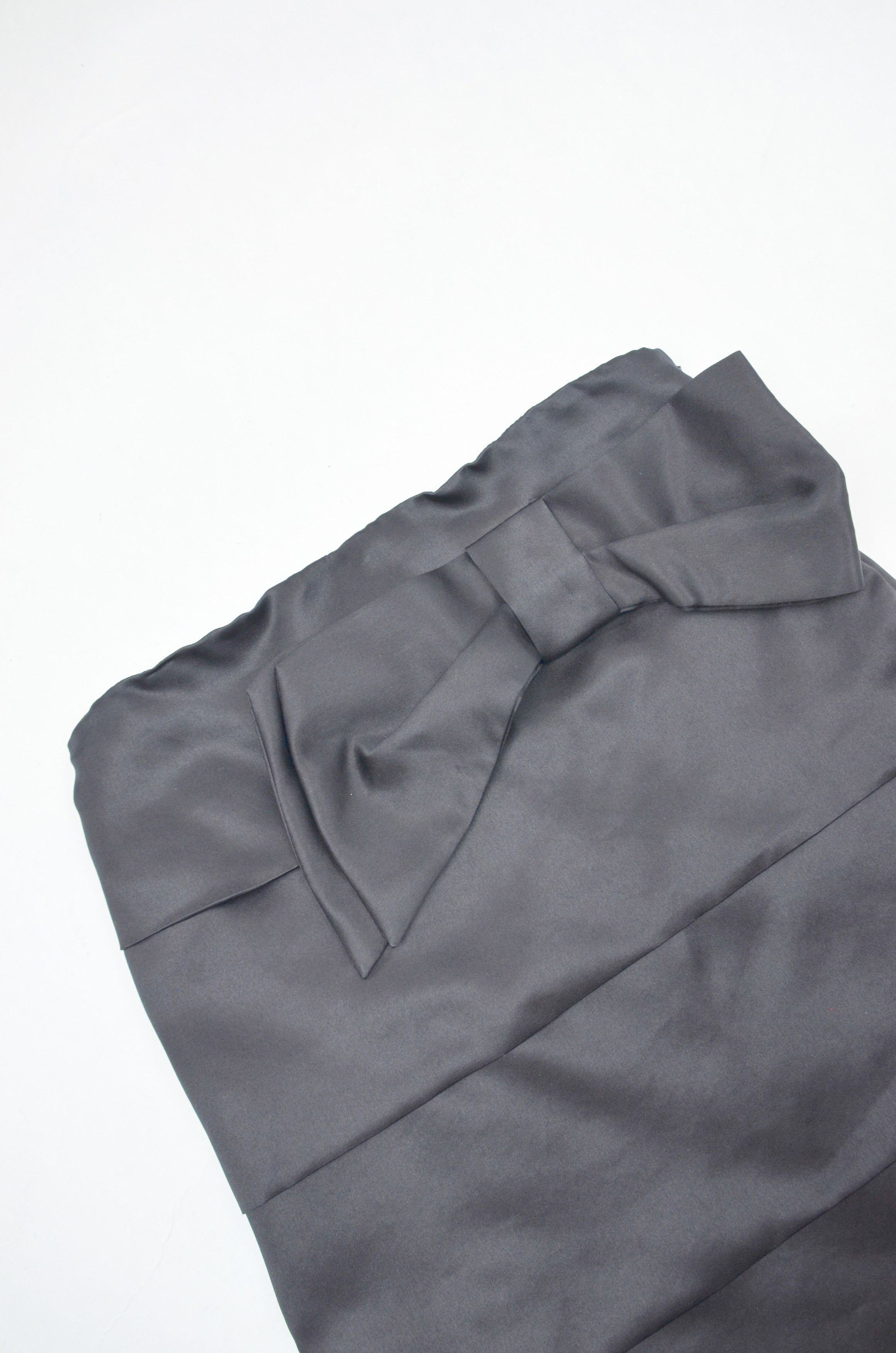 RED Valentino RED Valentino Black Satin Bow Detail Strapless Skirt 40 Size 40" / US 18 - 4 Thumbnail