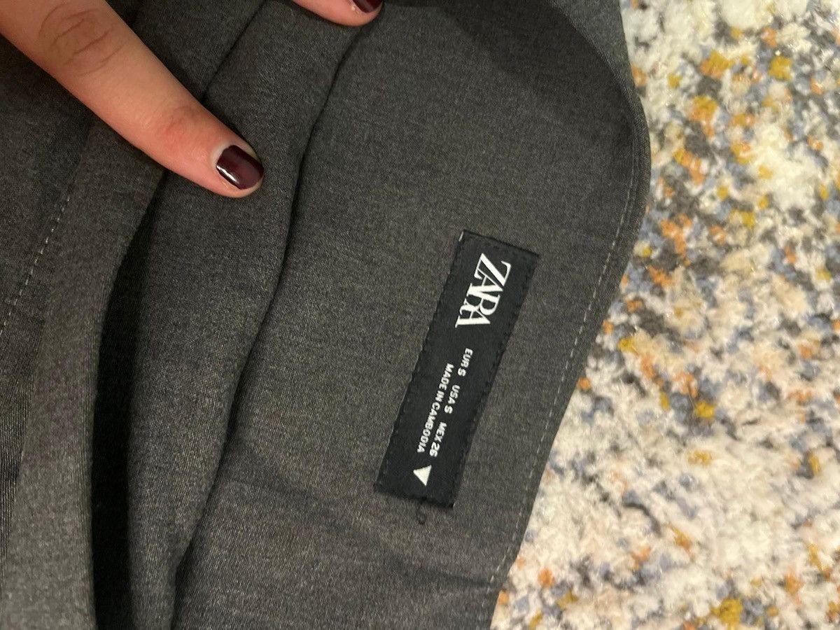 Zara Grey pleated mini skirt Size 30" / US 8 / IT 44 - 4 Thumbnail