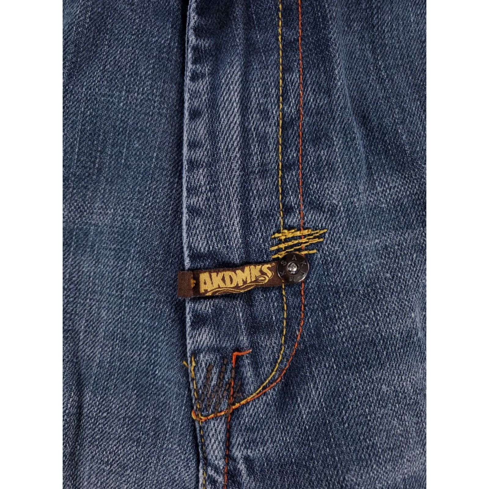Akademiks VINTAGE Akademiks Baggy Shorts Denim Blue 11 Inch Inseam Mens 38 Patches Bleaching 90s Y2K Denim Blue Mens Size US 38 / EU 54 - 2 Thumbnail