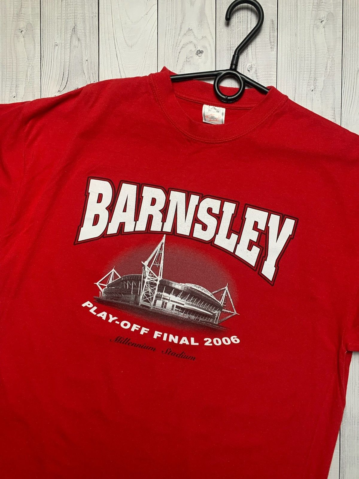 Vintage Vintage Barnsley soccer tee final 2006 size L Size US L / EU 52-54 / 3 - 3 Thumbnail