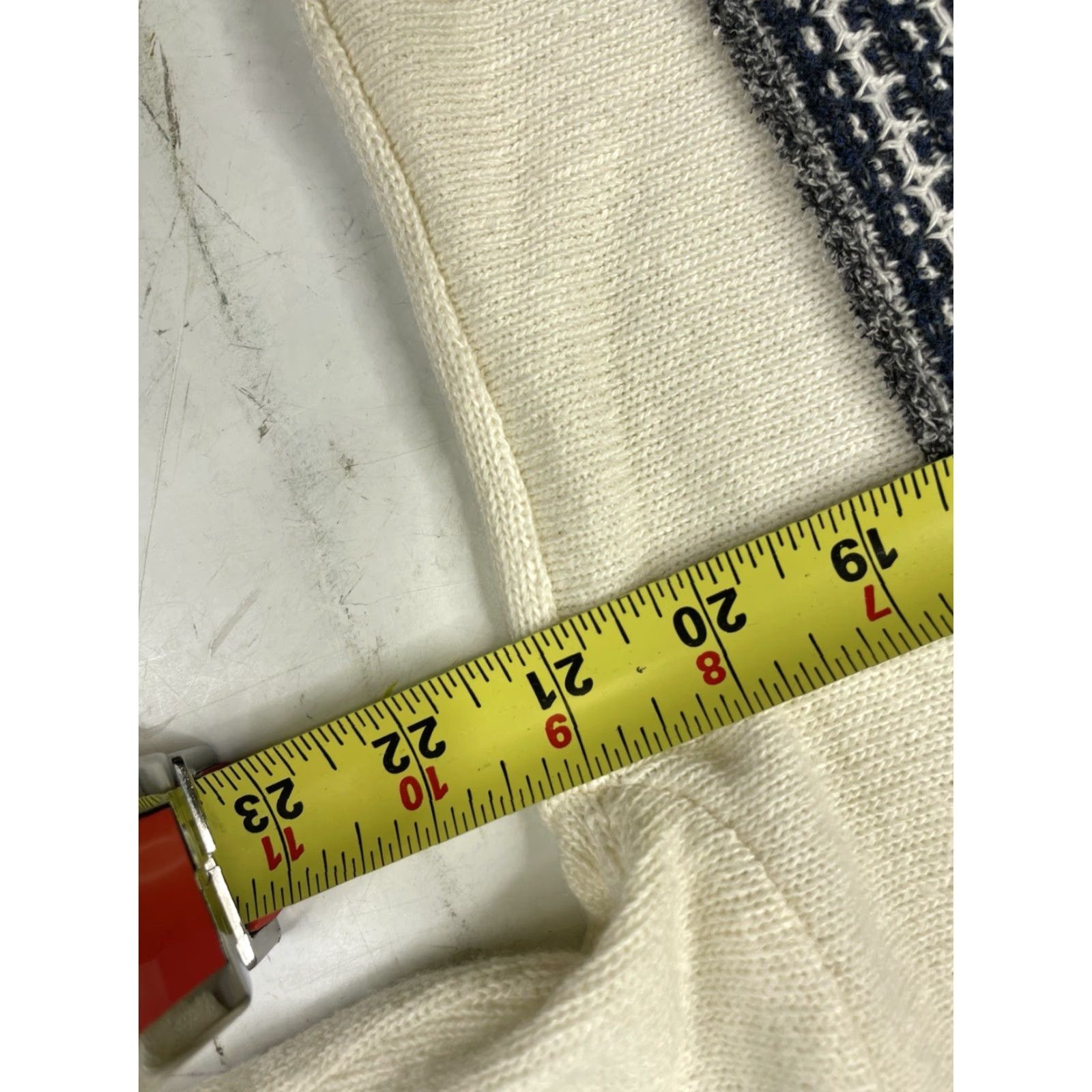 Vintage VINTAGE Mac Hugh Textured 3D Knit Sweater Pullover Mens Large Acrylic Cotton White Pullover Classic University Men Size US L / EU 52-54 / 3 - 7 Thumbnail