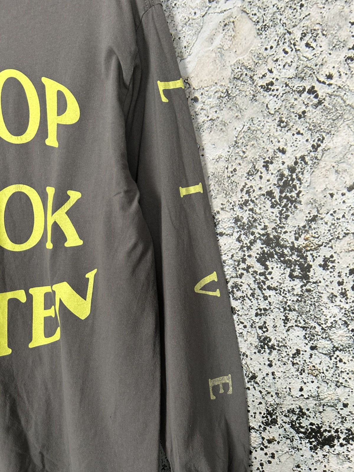 Band Tees Travis Scott Astroworld Wish You Where Here Stop Look Listen Size US M / EU 48-50 / 2 - 3 Thumbnail