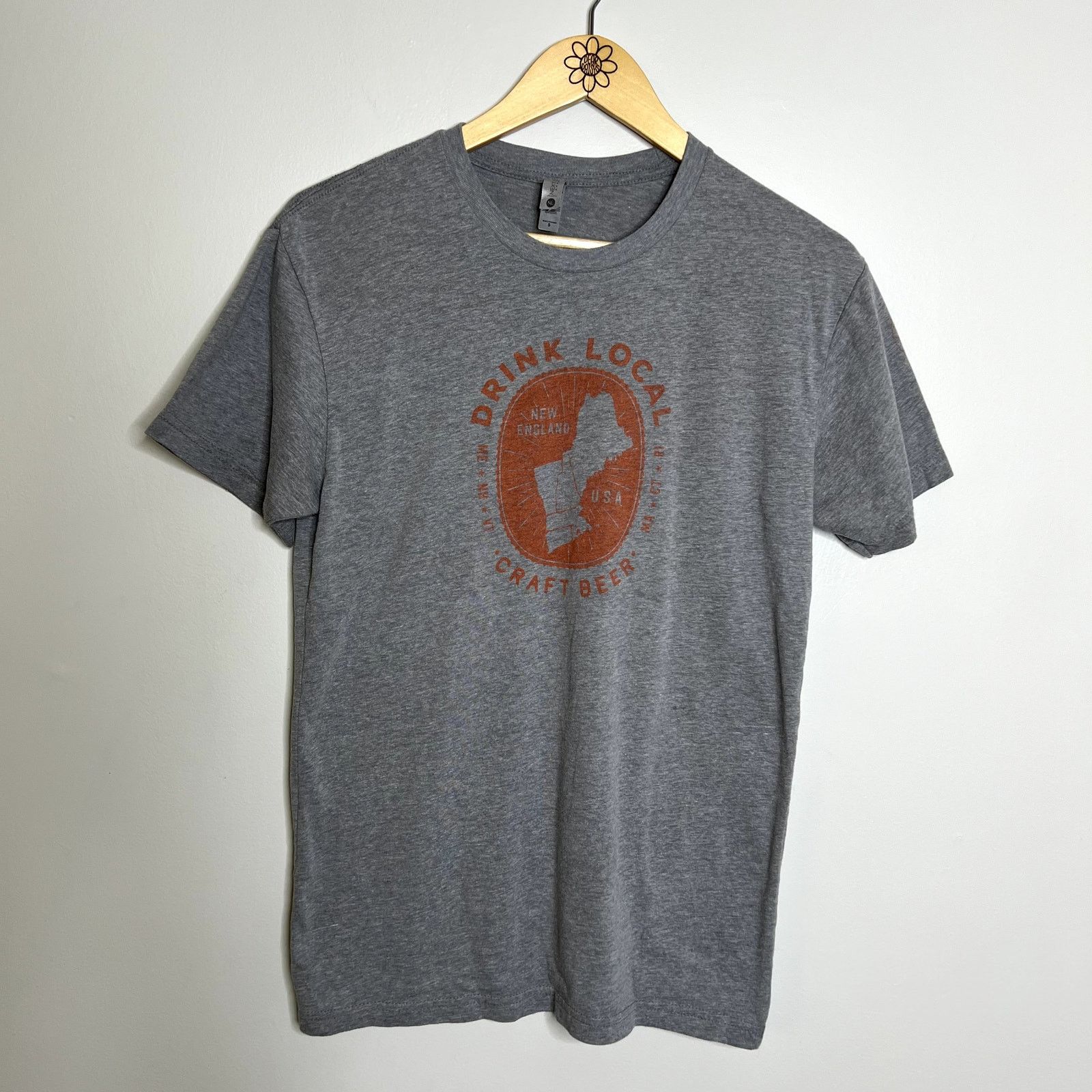 Next Level Apparel New England Drink Local Gray Short Sleeve Tee Size S / US 4 / IT 40 - 4 Thumbnail