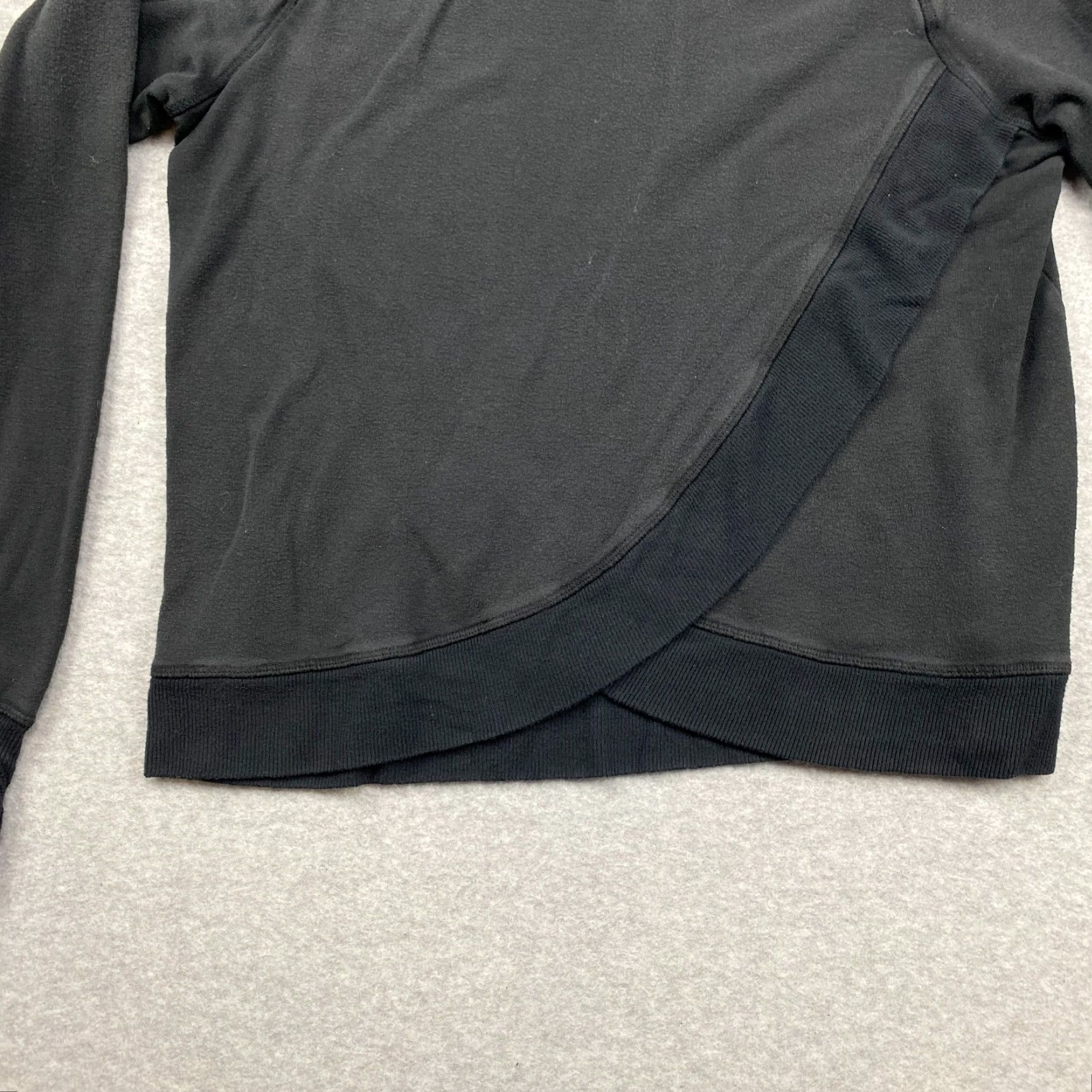 Athleta Athleta Hoodie Womens Small Black Fleece Thumbholes Stretch Criss Cross Back Size S / US 4 / IT 40 - 7 Thumbnail