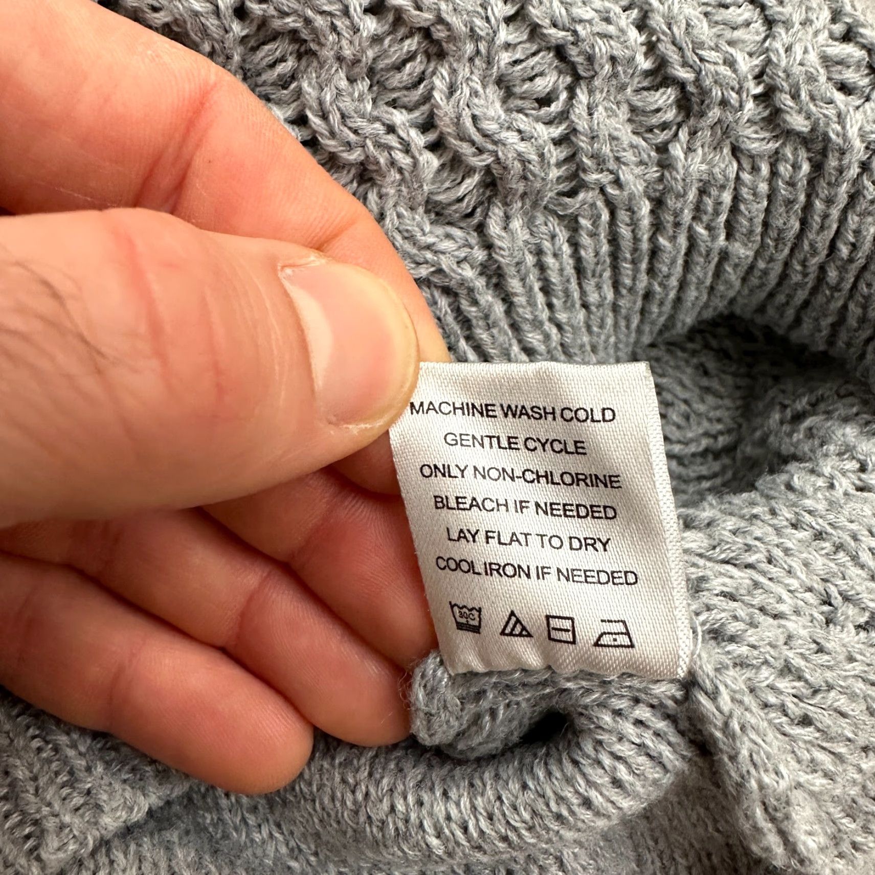Vintage Absolutely Famous Tank Top Sweater Women L Gray Acrylic Cable-Knit Sleeveless Pullover Lightweight Breathable Size L / US 10 / IT 46 - 5 Thumbnail