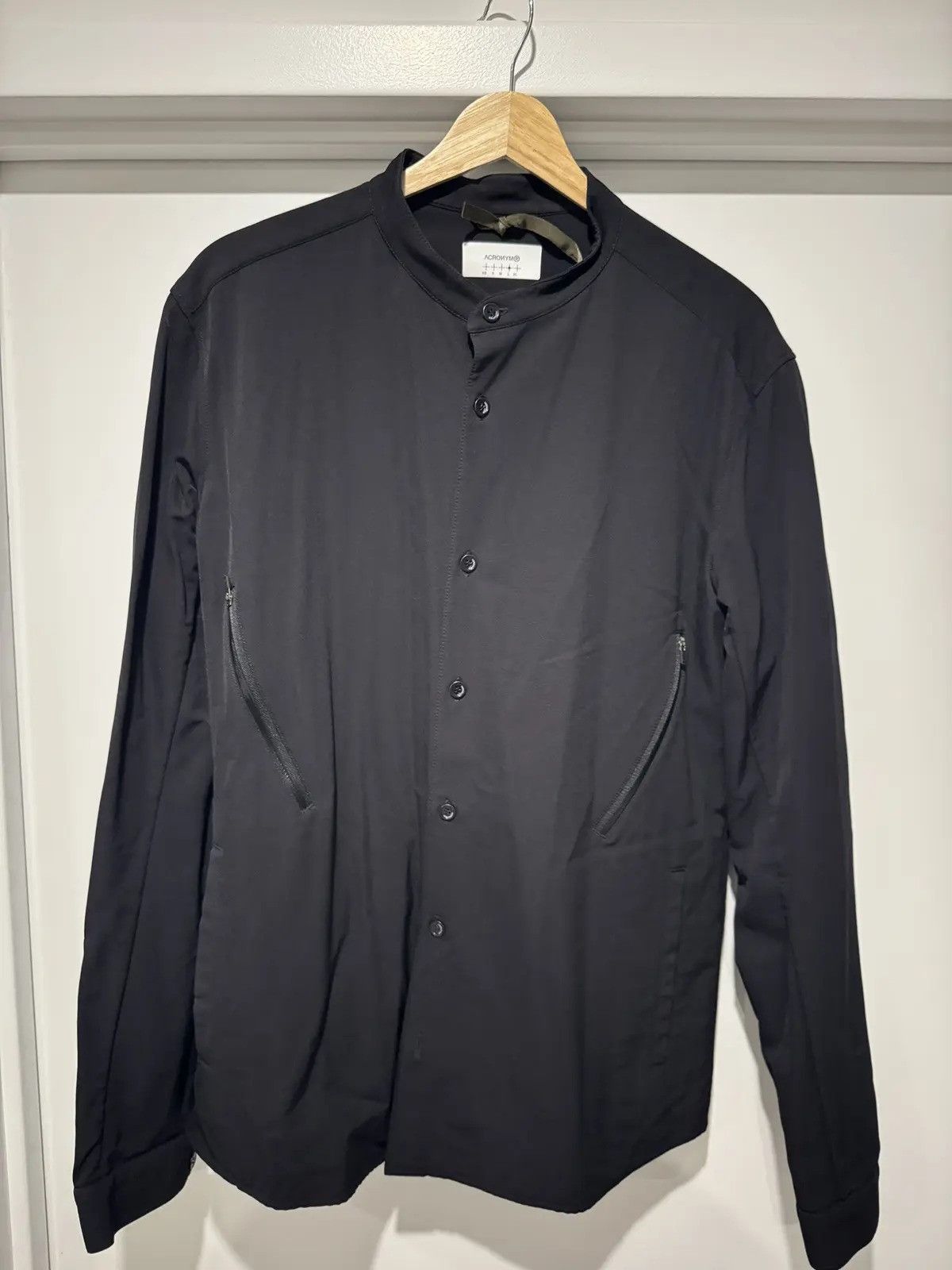 Acronym Acronym LA6A-DS - Large Size US L / EU 52-54 / 3 - 1 Thumbnail