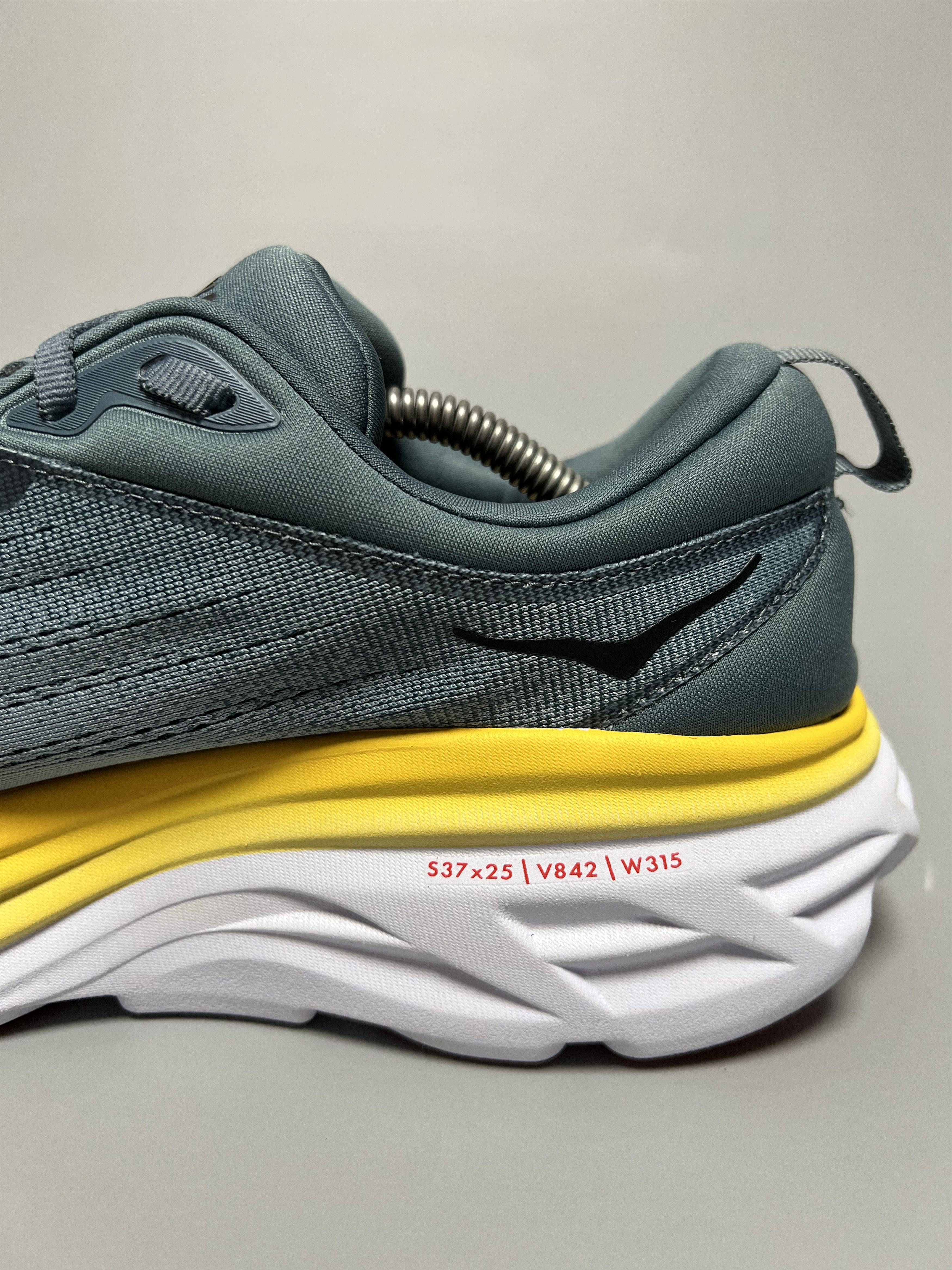 Hoka 10D Hoka One One Bondi 8 Running Shoes Gym Walking Size US 10 / EU 43 - 11 Thumbnail