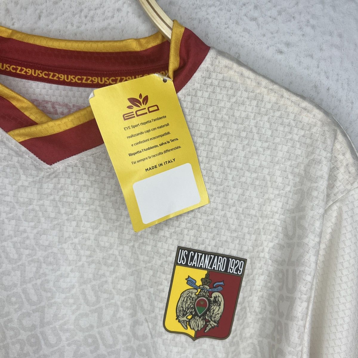 Other EYE US Catanzaro 1929 Tshirt Tee Jersey Coop Italy Soccer Size US XL / EU 56 / 4 - 5 Thumbnail