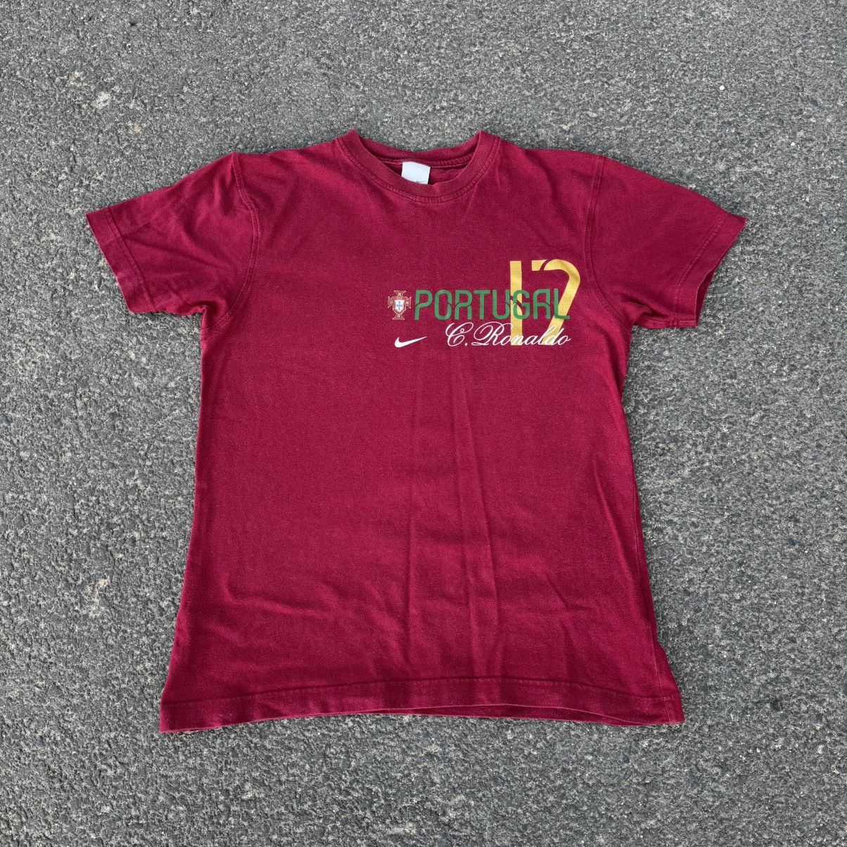 Nike Y2K Nike Cristiano Ronaldo Portugal #17 Fan Tee Blokecore Size US S / EU 44-46 / 1 - 8 Thumbnail